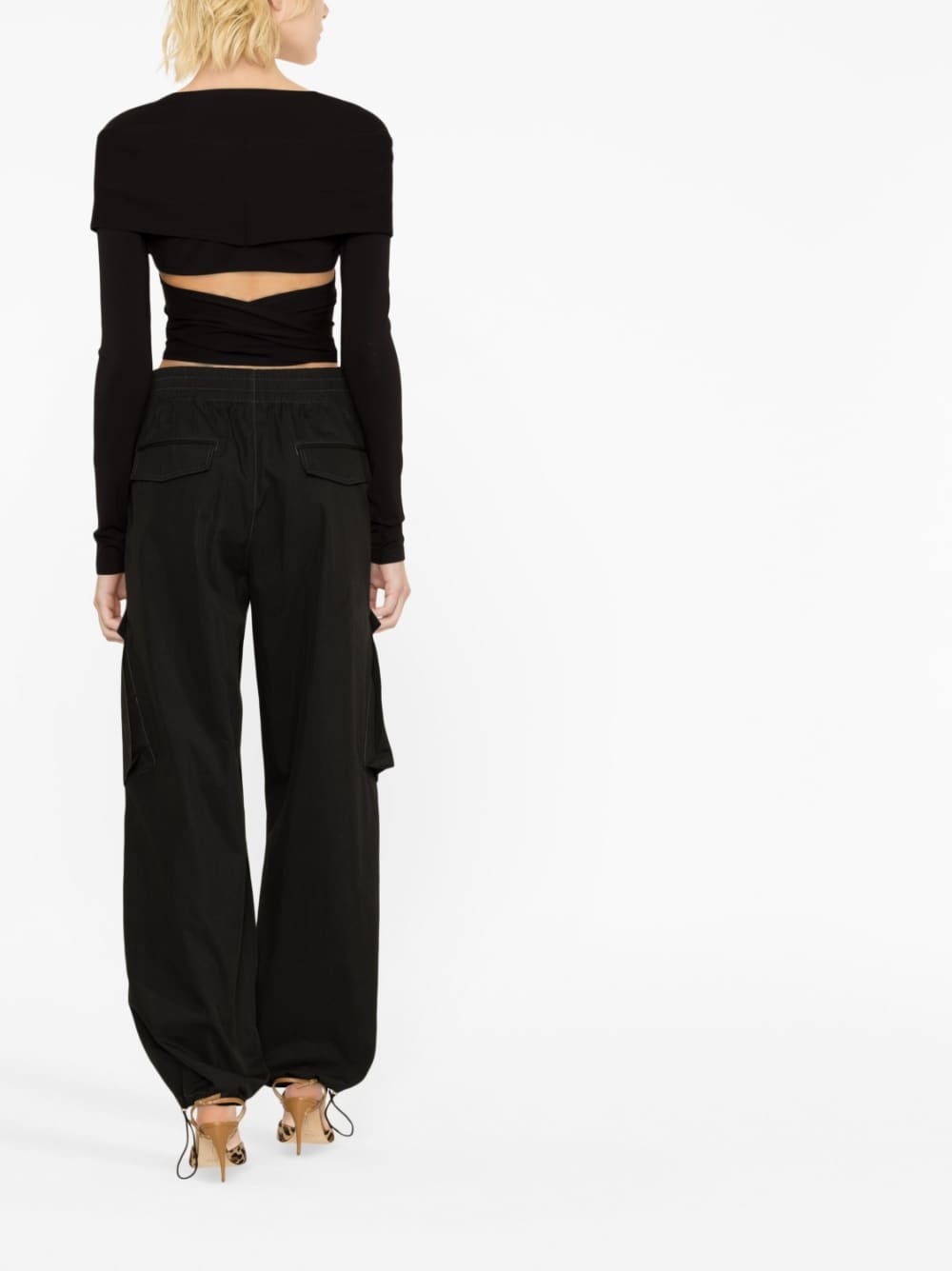 Bluza e mbështjellë Dolce & Gabbana me prerje të veçantë