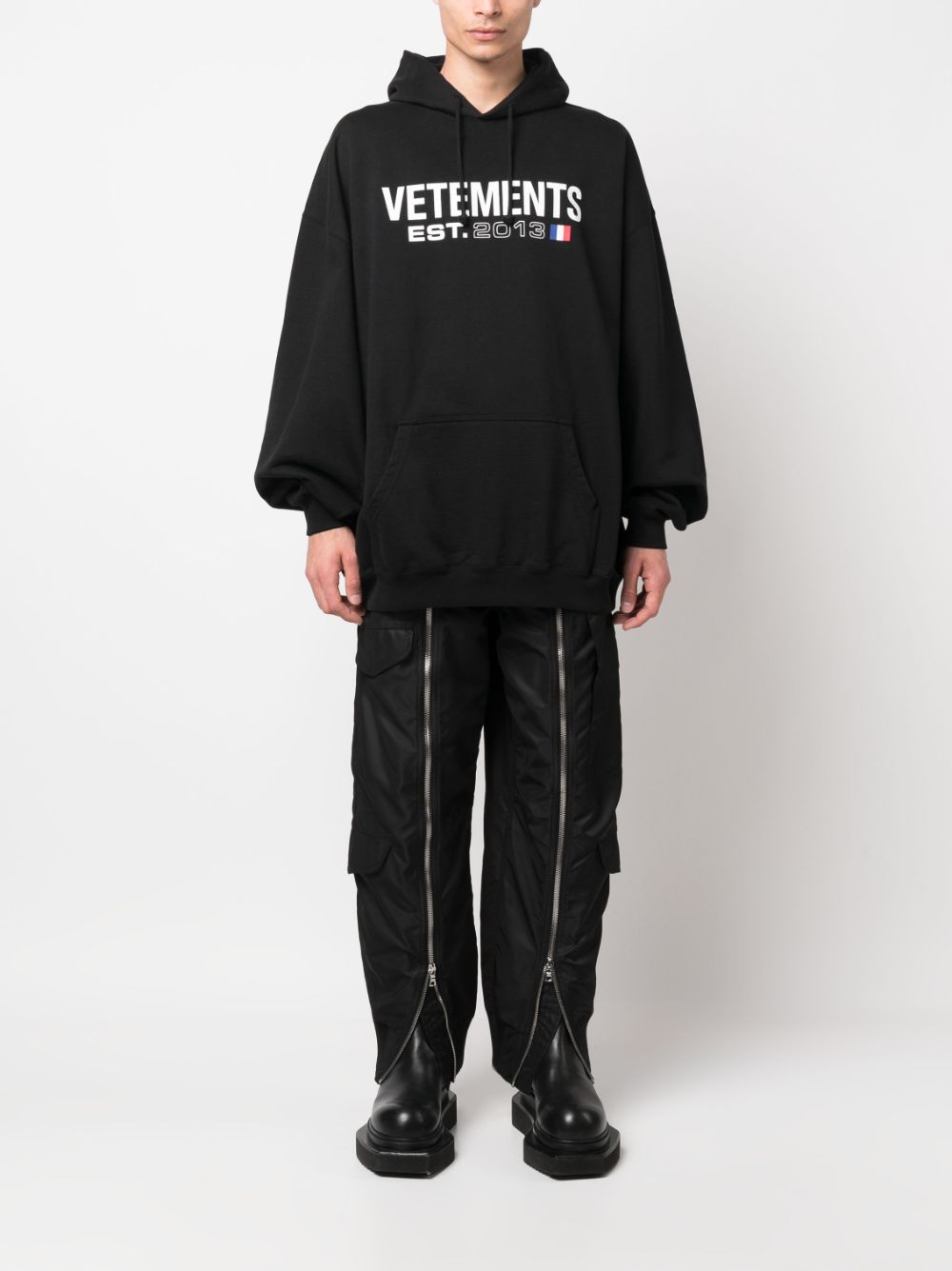 Triko Vetements e Zezë