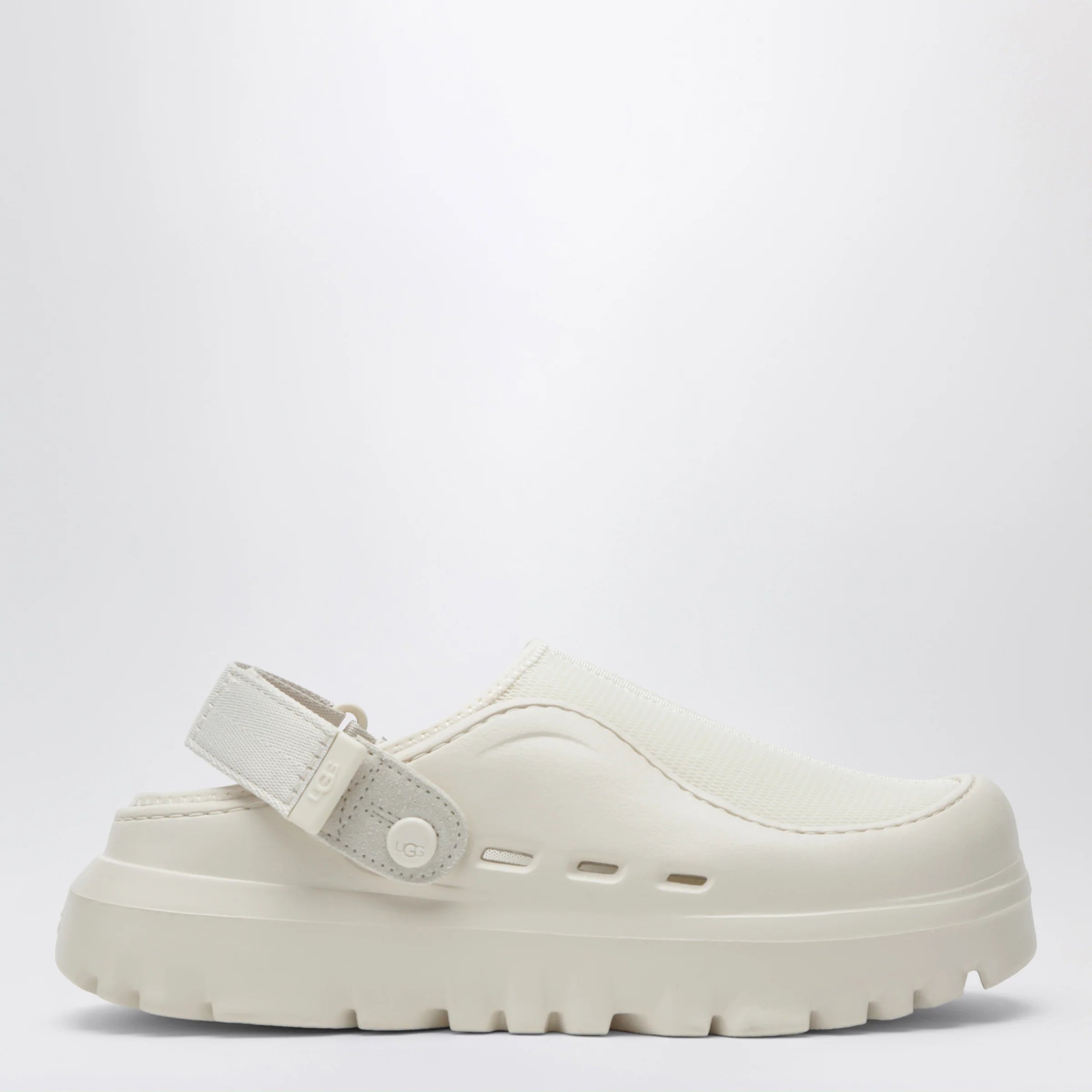 UGG Men's PeakMod mesh clogs in white