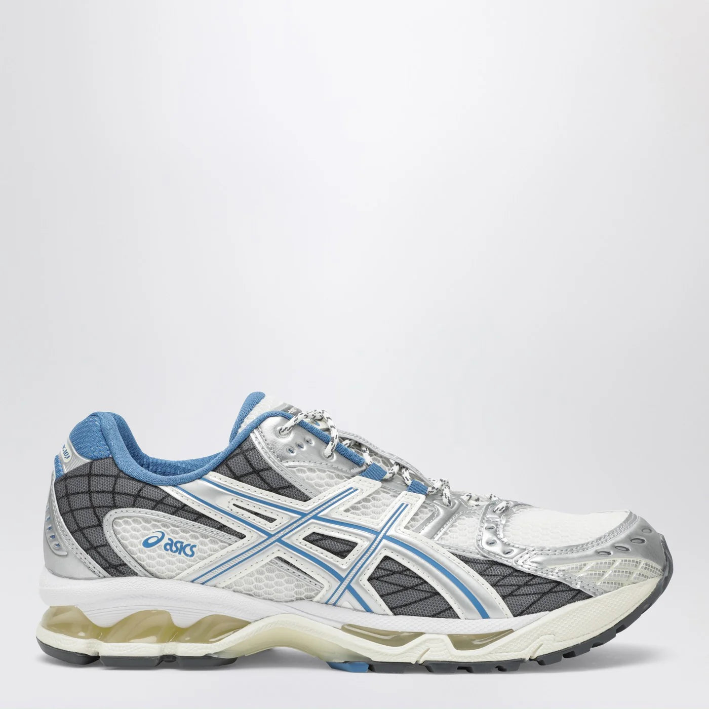 ASICS Gel-Nimbus 10.1 Sneakers in Cream/Polar Night