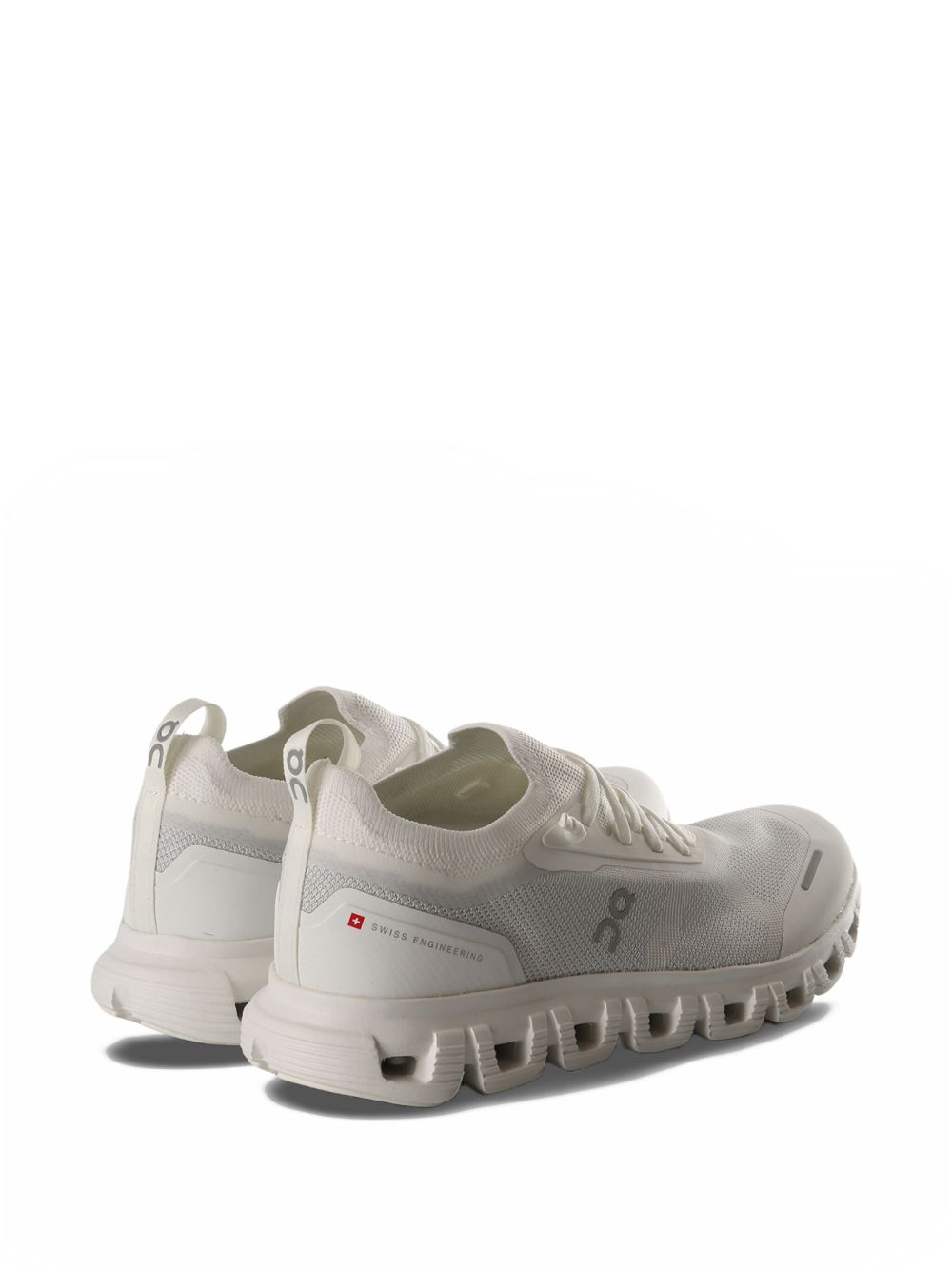 ON Cloud 6 Versa Sneakers