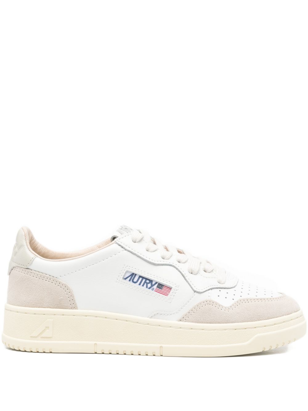 Autry Medalist Low Leather Sneakers