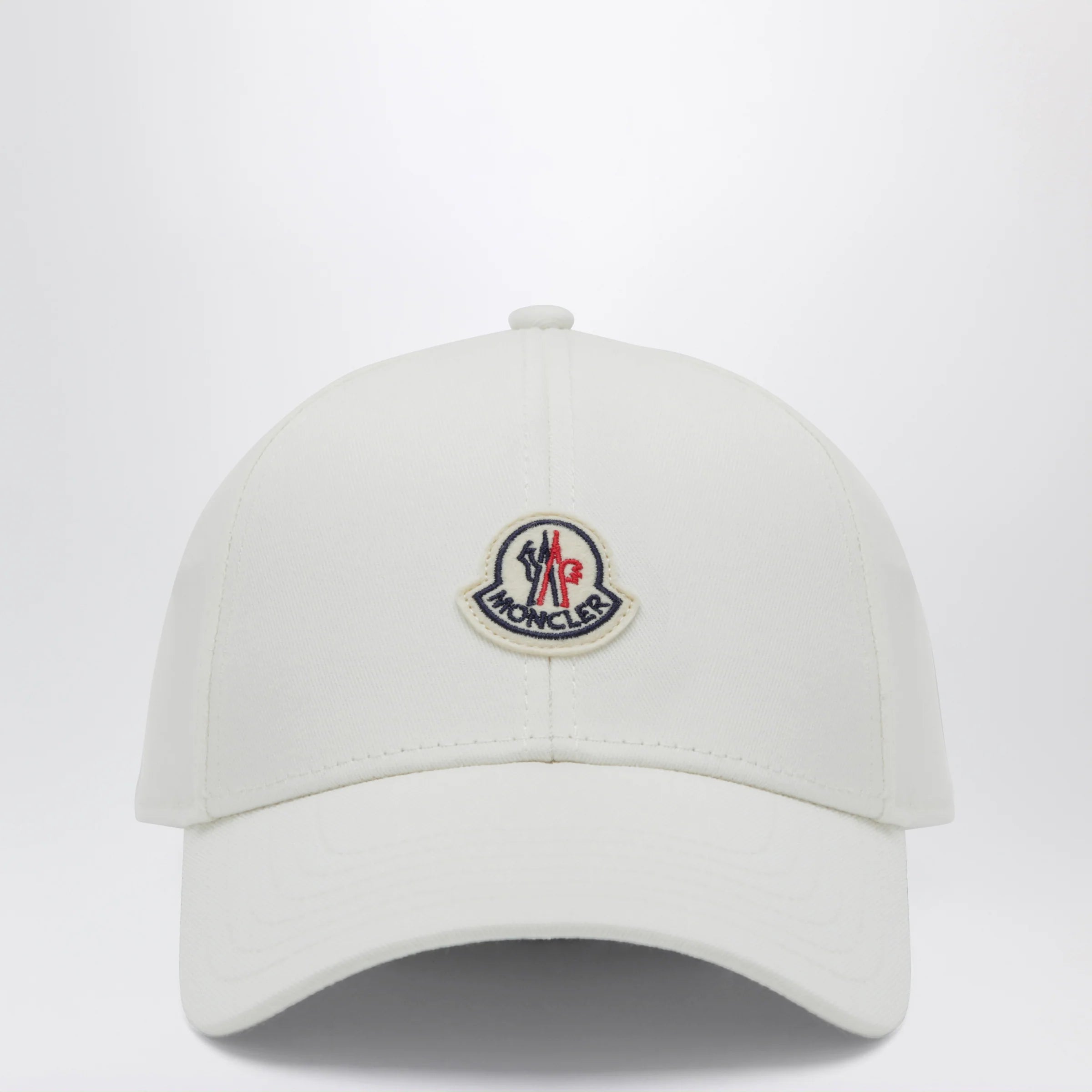 Moncler Baseball cap with a logo patch