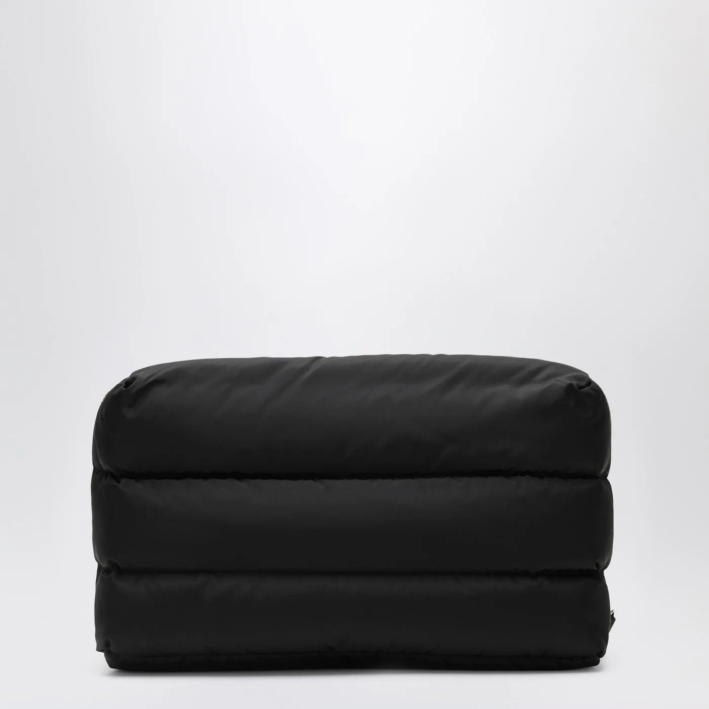 Moncler Caradoc beauty case in quilted black nylon