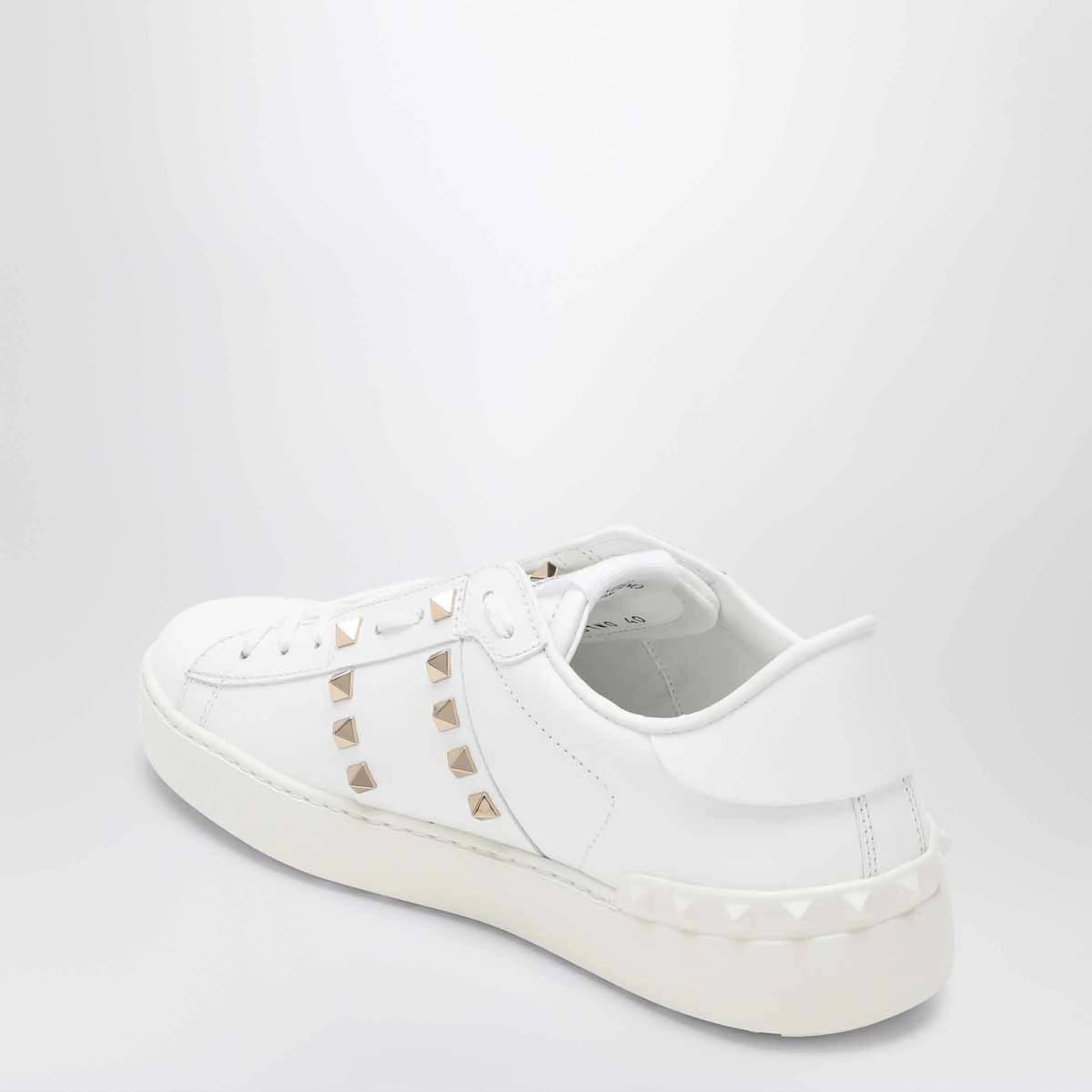 Valentino Garavani White leather Rockstud zip card holder