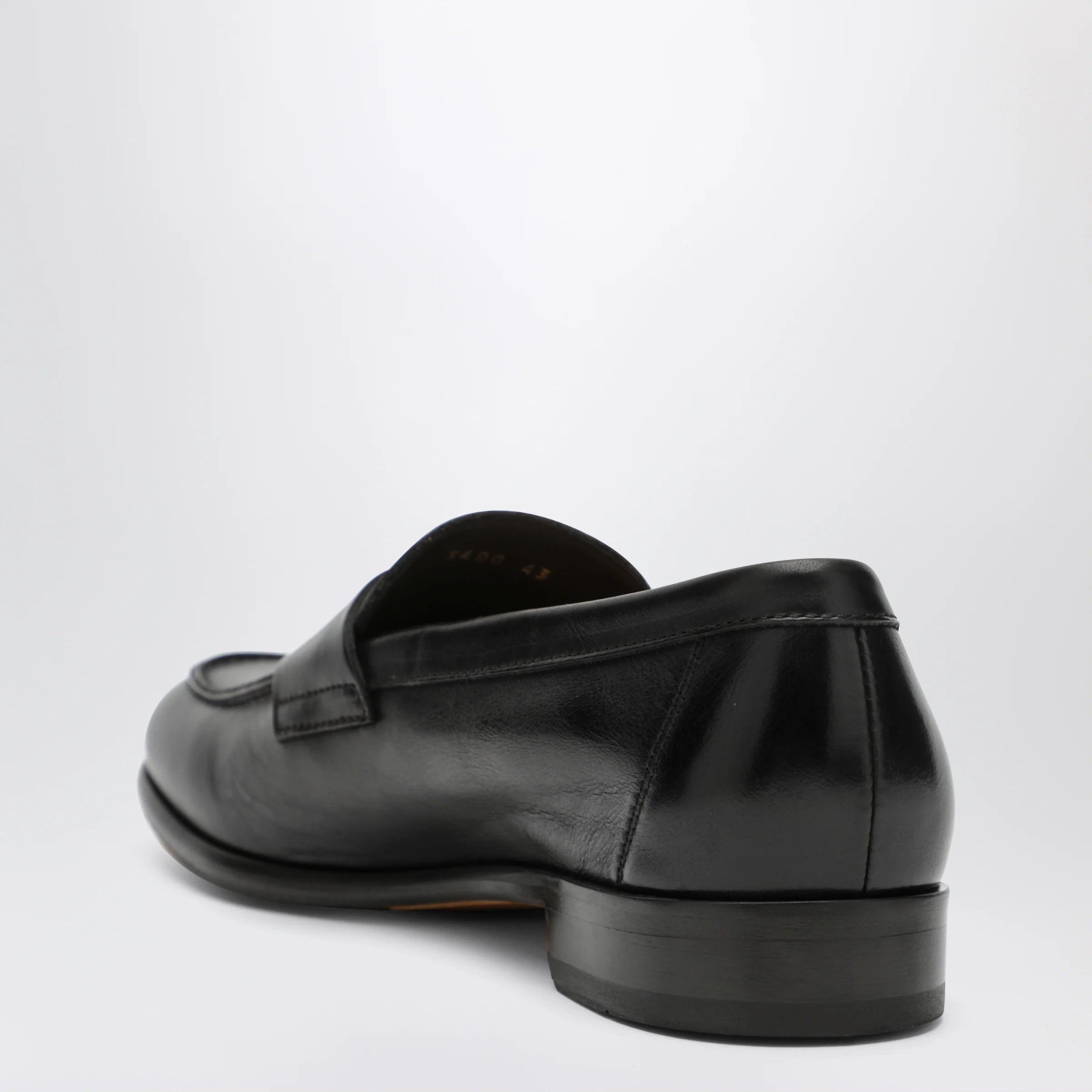 Doucal's Brown Penny loafer in leather