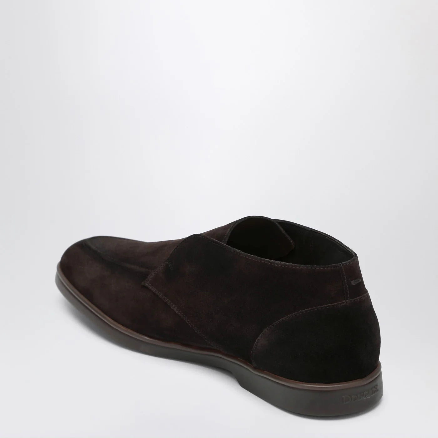 Doucal's Lace-free desert boot in brown suede
