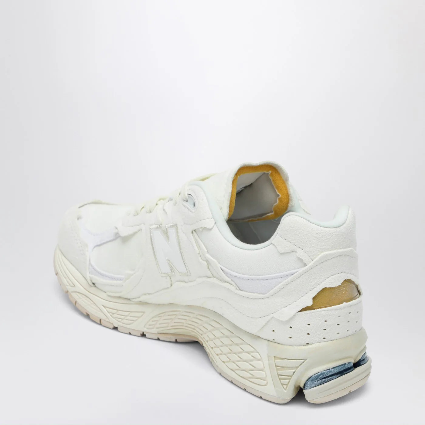 New Balance Sneakers 2002R Protection Pack white