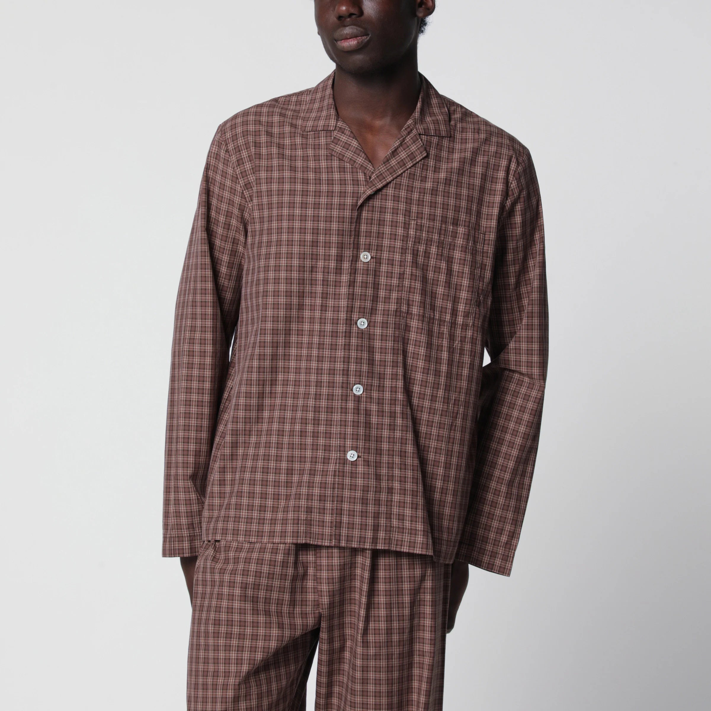 Tekla Serra-colored cotton pajama shirt with check pattern