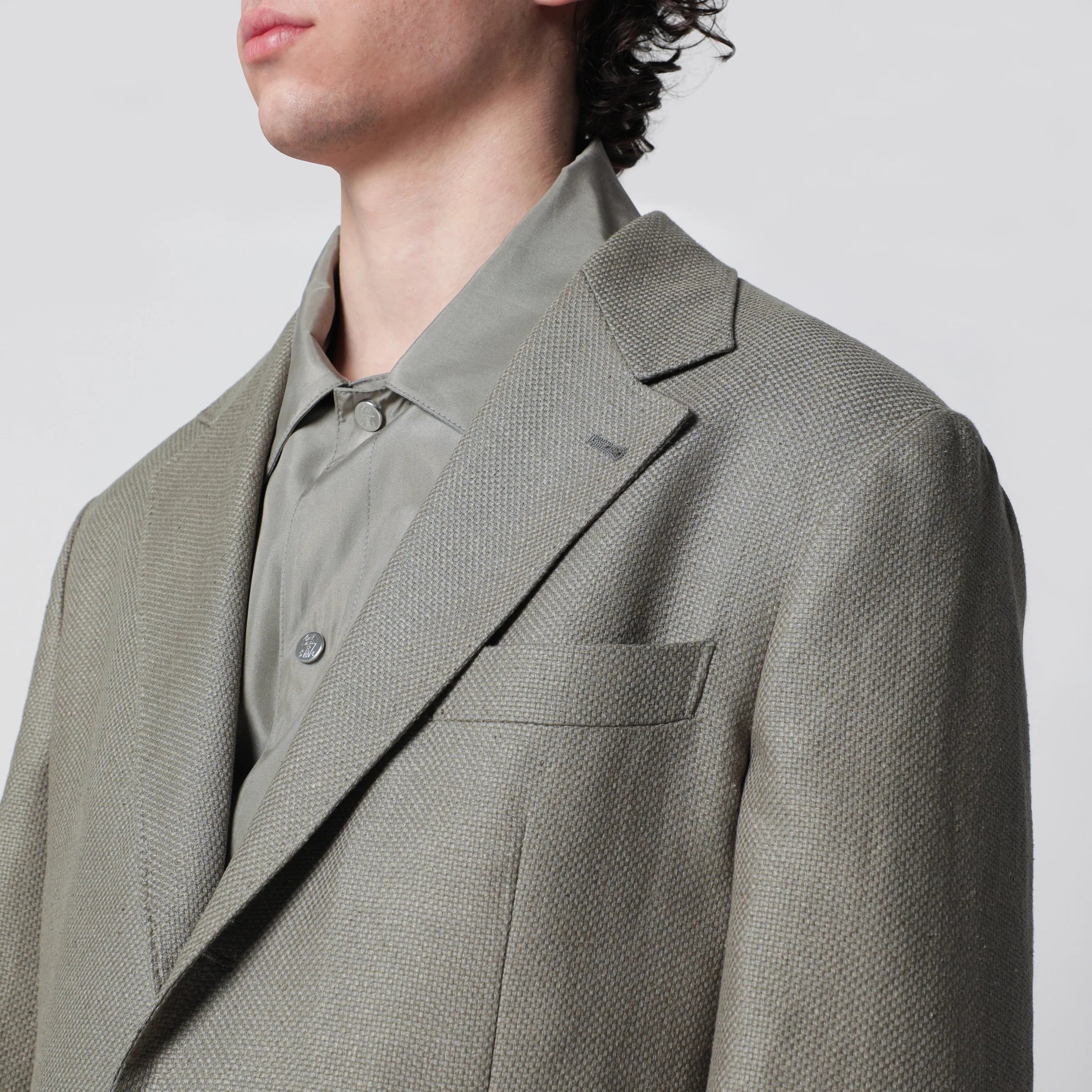 Brunello Cucinelli Deconstructed Cavallo jacket in khaki silk hopsack