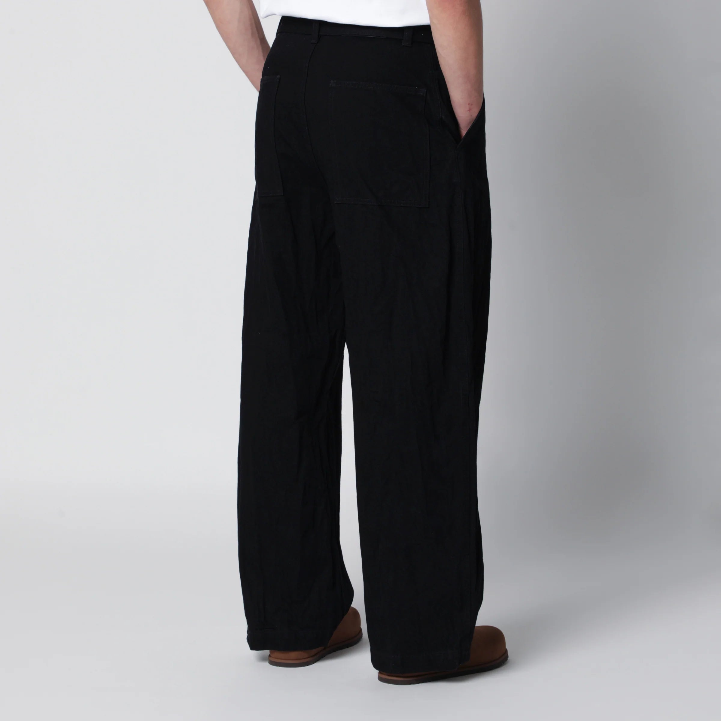 STUDIO NICHOLSON Now mid-rise jeans in black cotton denim