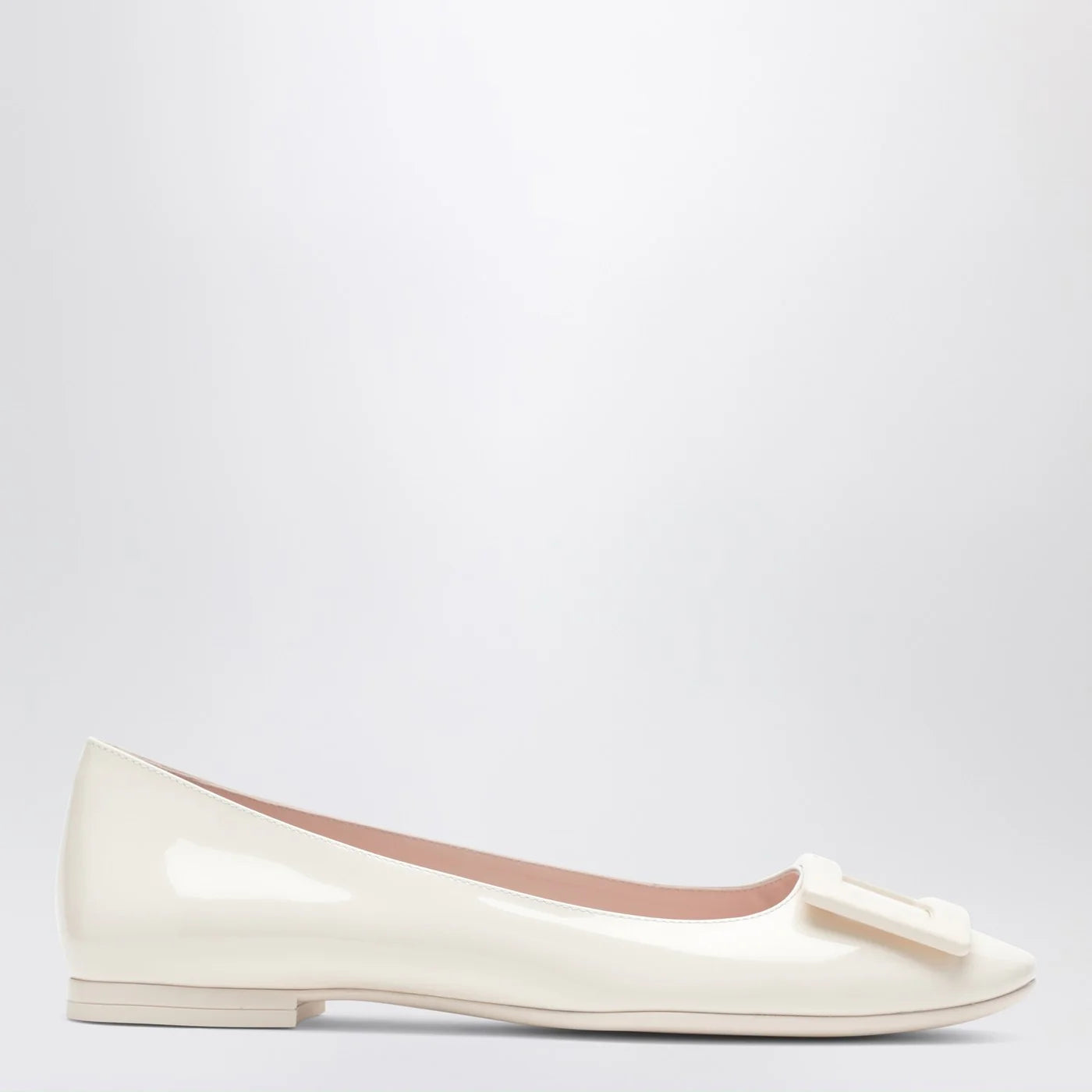ROGER VIVIER U Look ballet flats in ivory patent leather