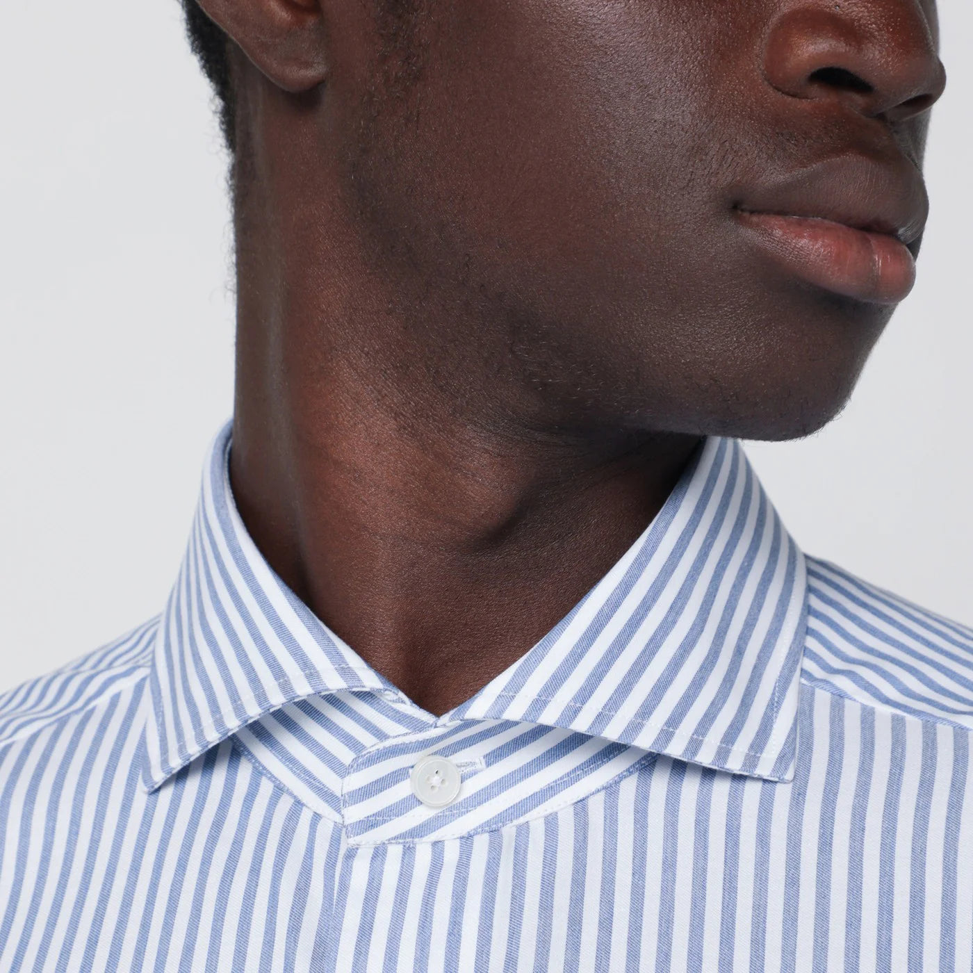 XACUS White Tailor Fit striped Travel shirt