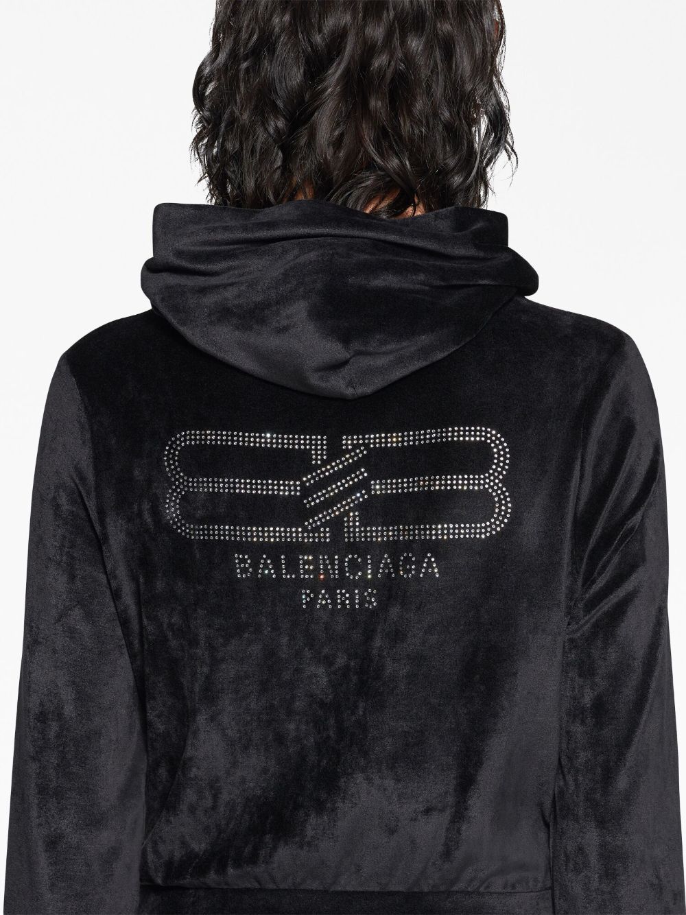 Balenciaga Kapuçino me xham të zbukuruar prej veluri me zinxhir