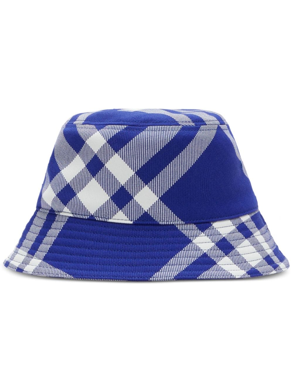 Kapele kovë me dizajn Burberry me kuadrate