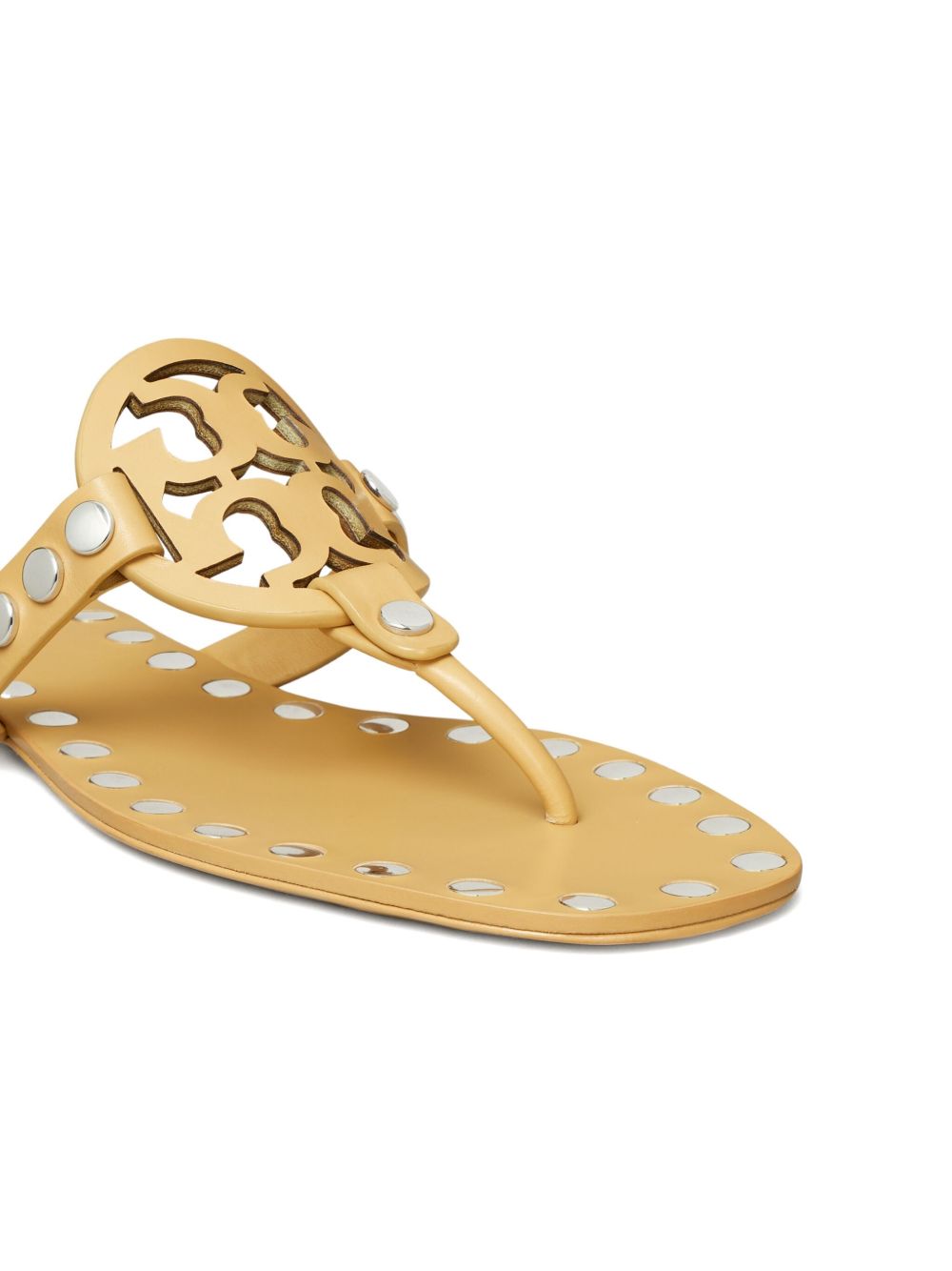 Sandale Tory Burch në ngjyrë bezhë