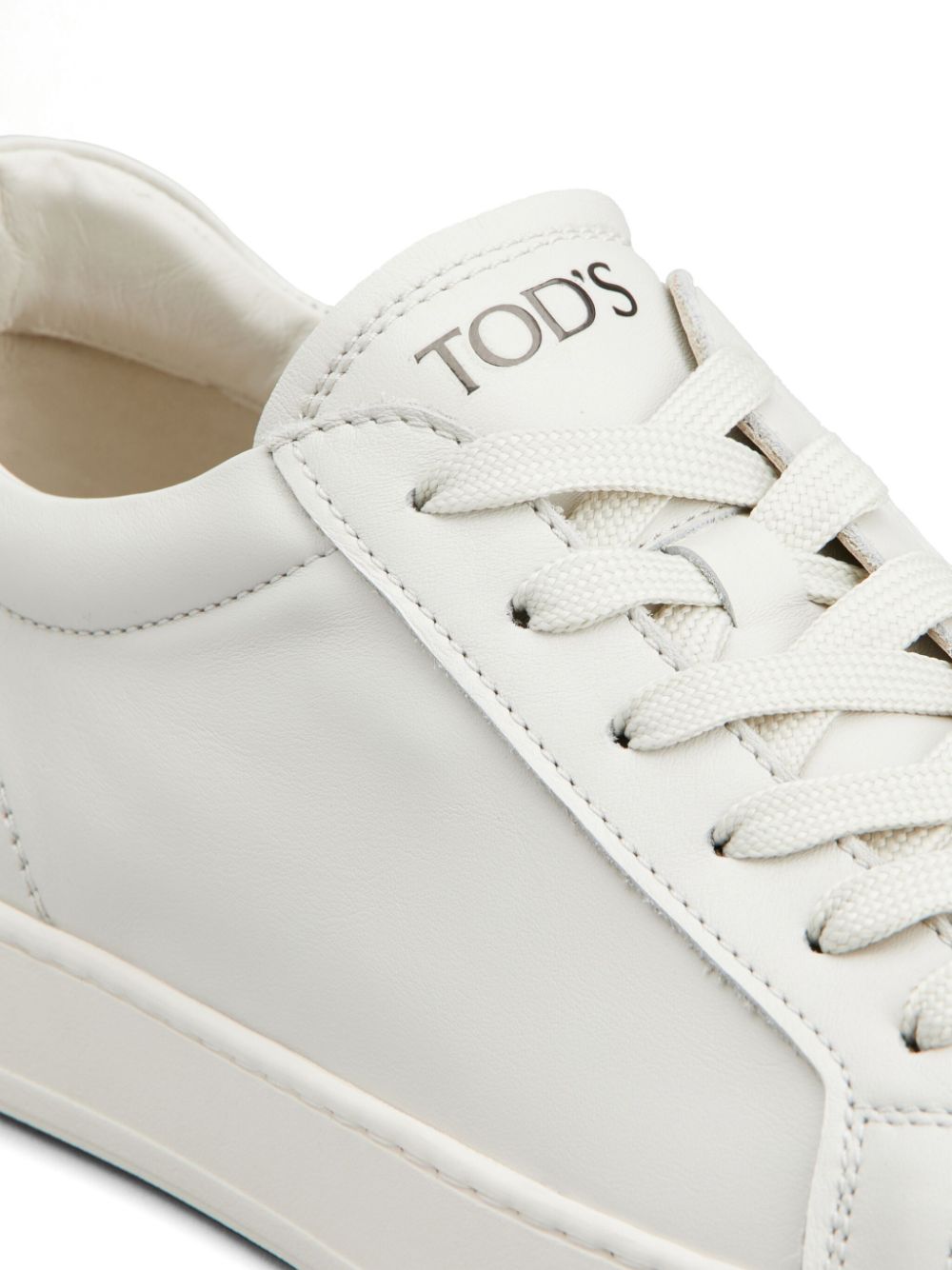 Atlete Tod's të Bardha