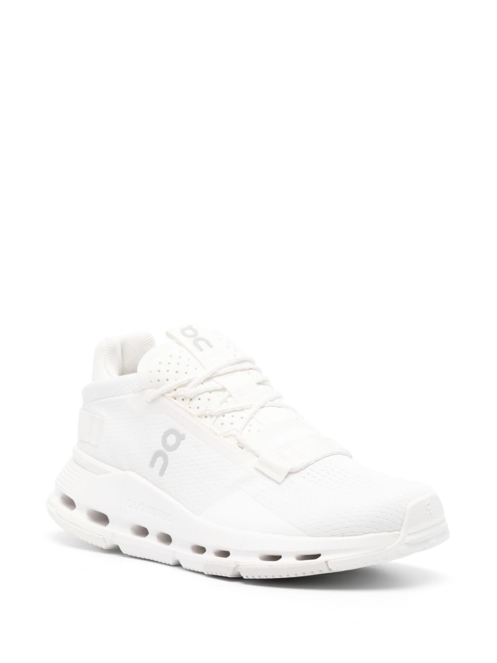ON Cloudnova 2 Sneakers