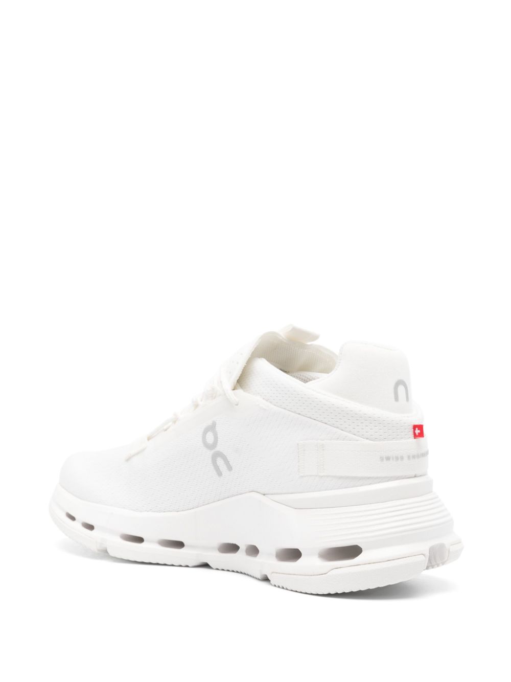 ON Cloudnova 2 Sneakers