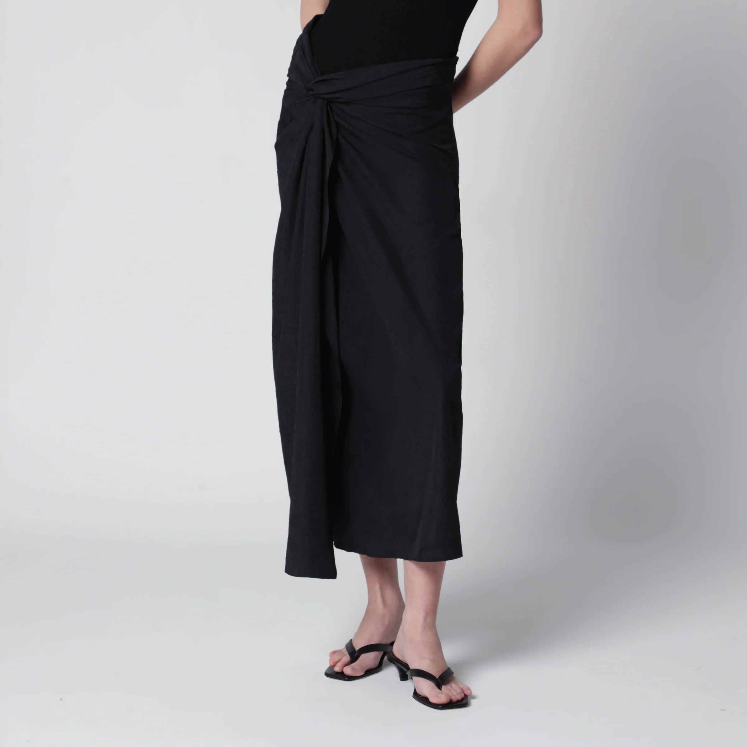 Róhe Black sarong-effect skirt