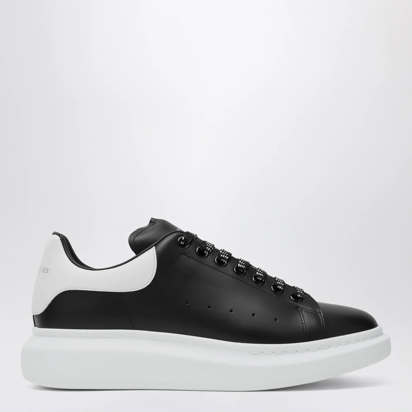 Alexander McQueen Oversized black/white sneakers