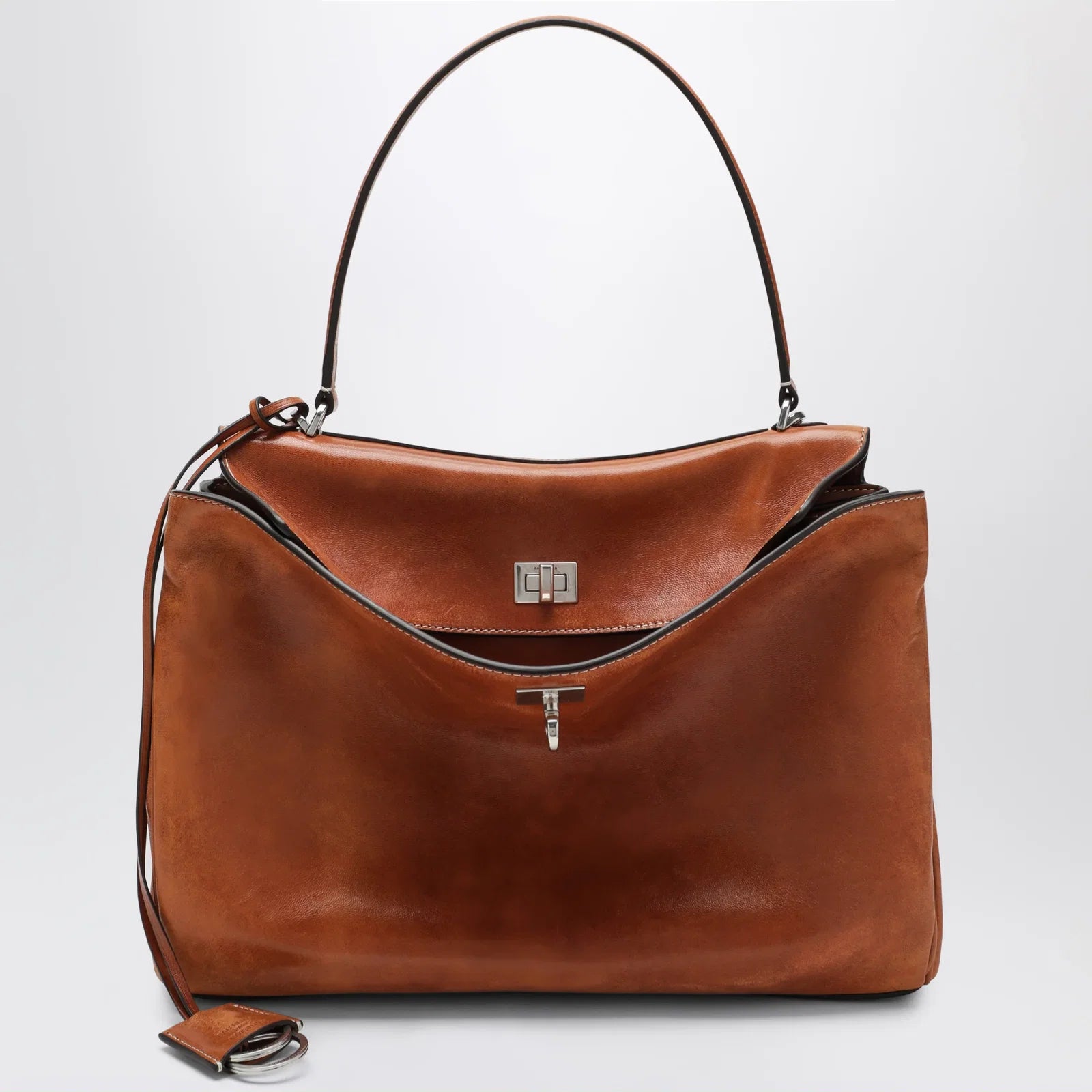 Balenciaga Rodeo Medium bag in vegetable-tanned lambskin tan