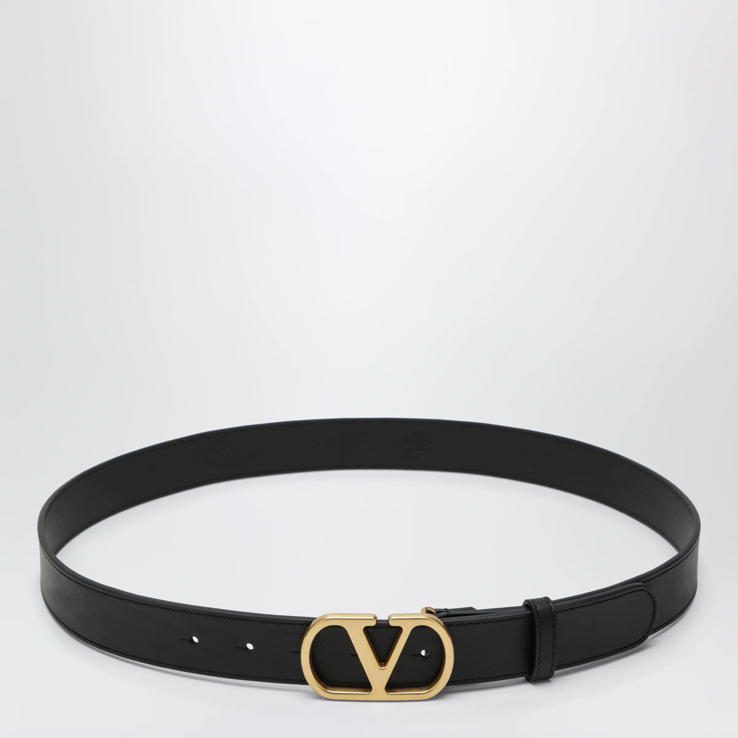 Valentino Garavani VLogo Signature belt in smooth calf leather, black