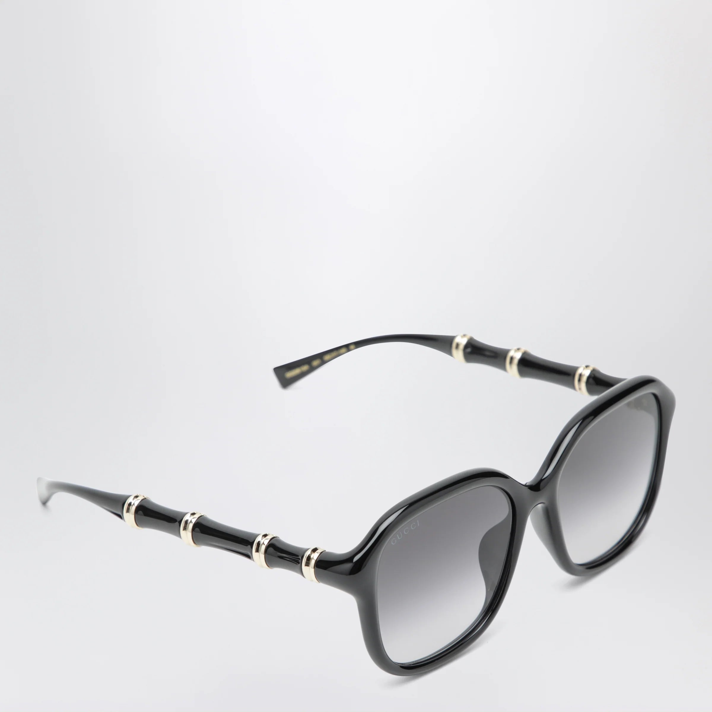GUCCI Black square sunglasses