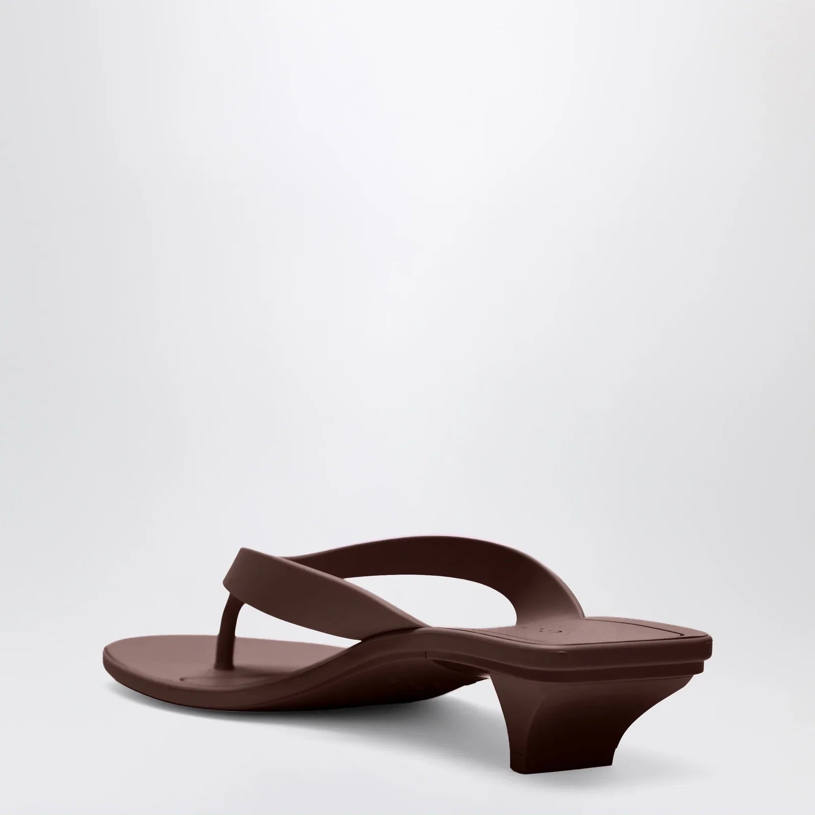 GUCCI Vittoria Brown Rubber Flip-Flops