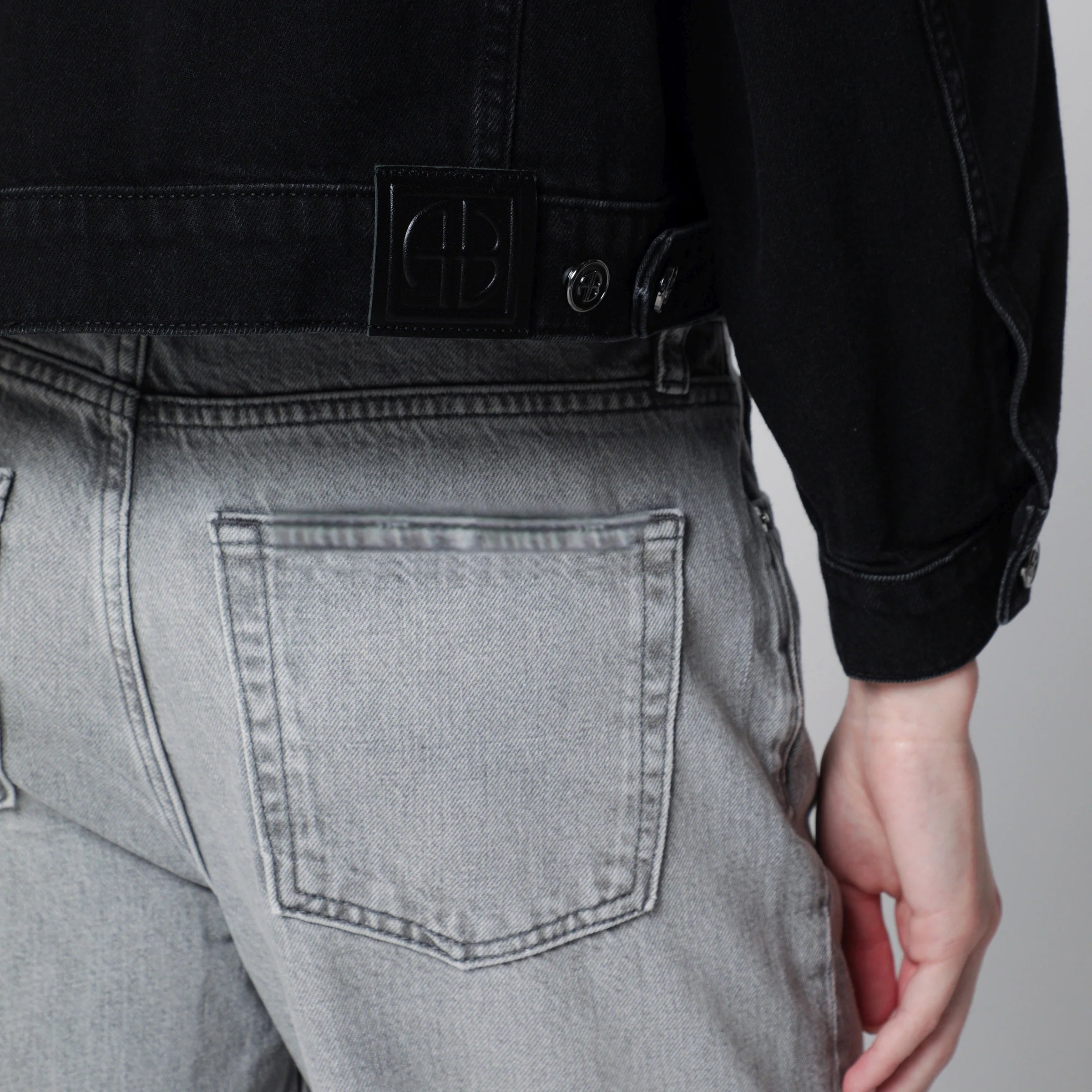 ANINE BING Quincy cropped black denim jacket in cotton