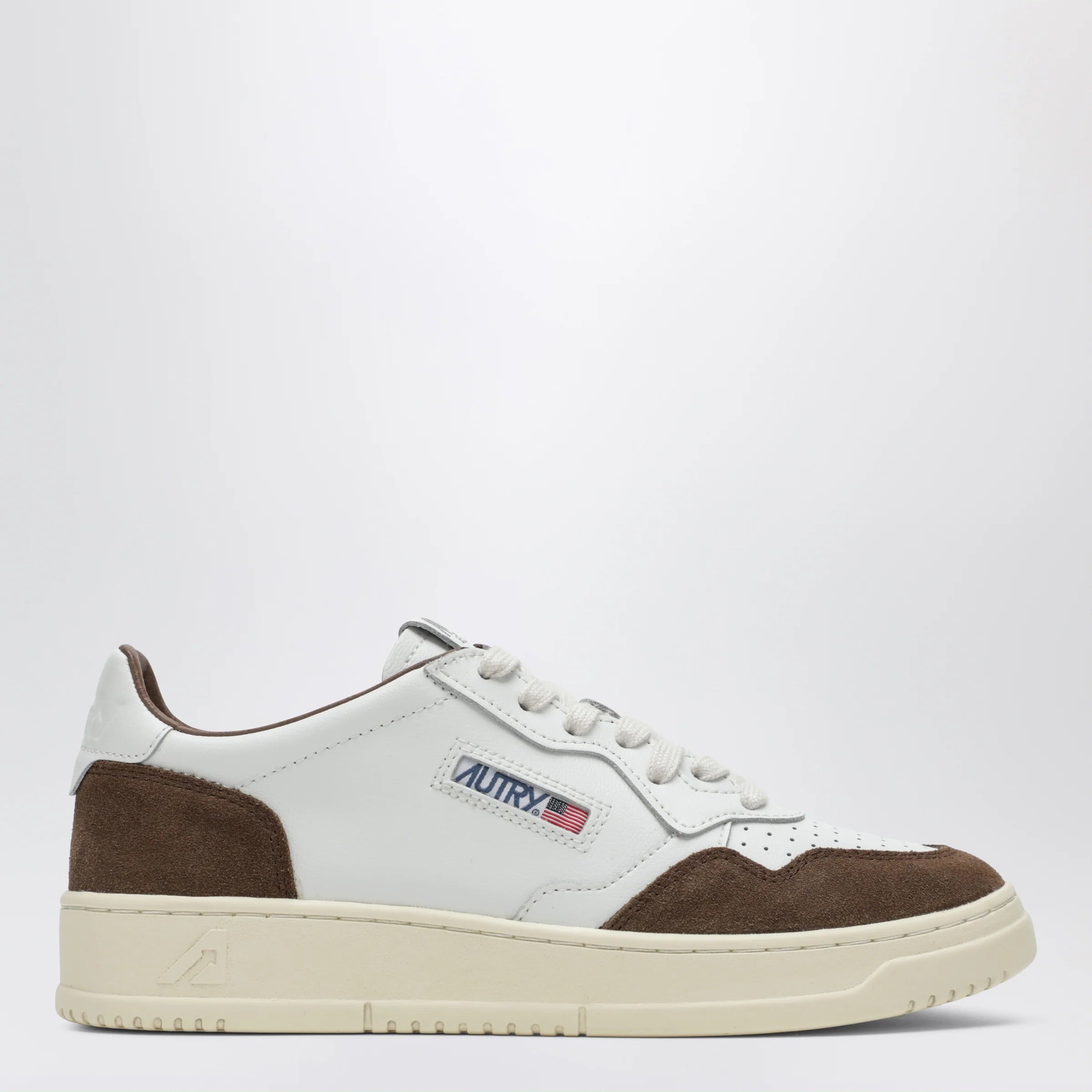 AUTRY Medalist Low Sneakers in white leather and tundra suede