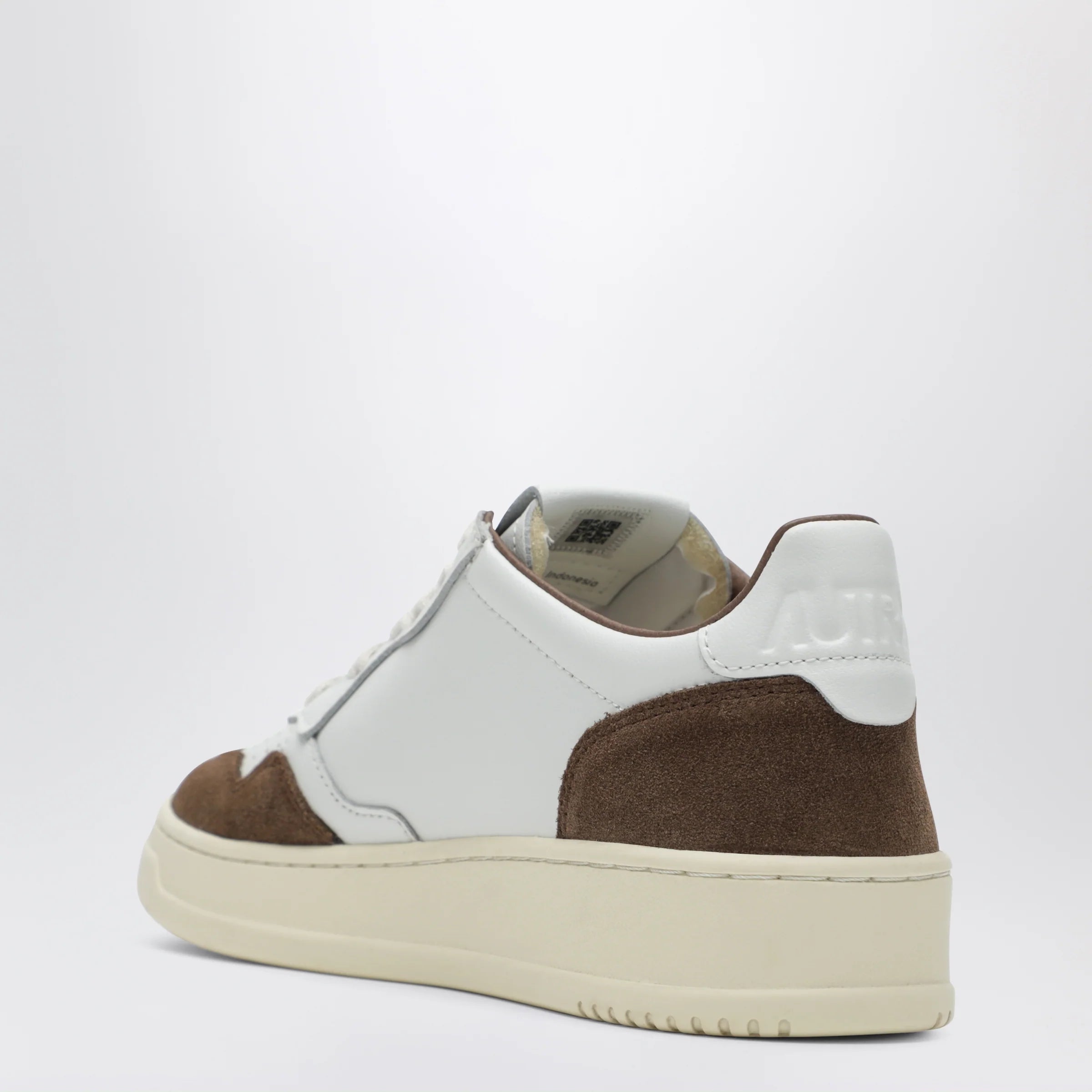 AUTRY Medalist Low Sneakers in white leather and tundra suede