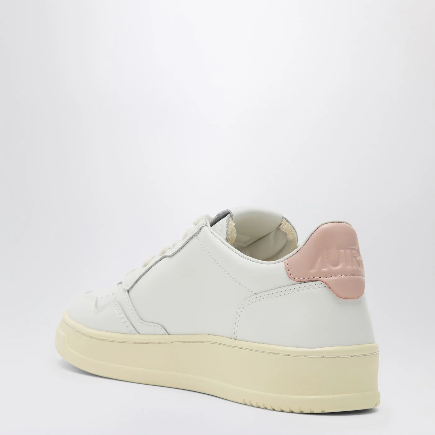AUTRY White/pink leather Medalist Sneakers