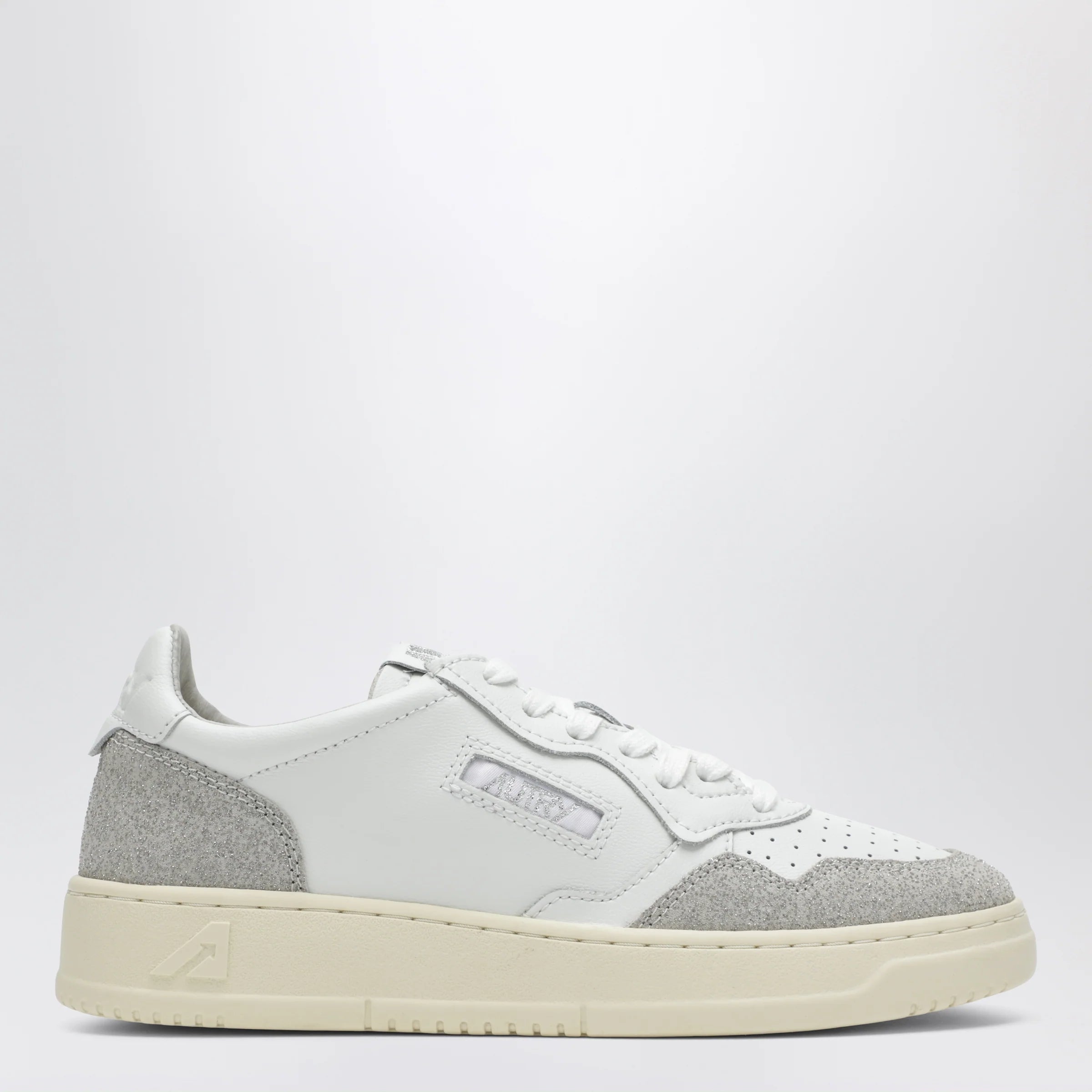 AUTRY Medalist Low Sneakers in white leather and glitter suede
