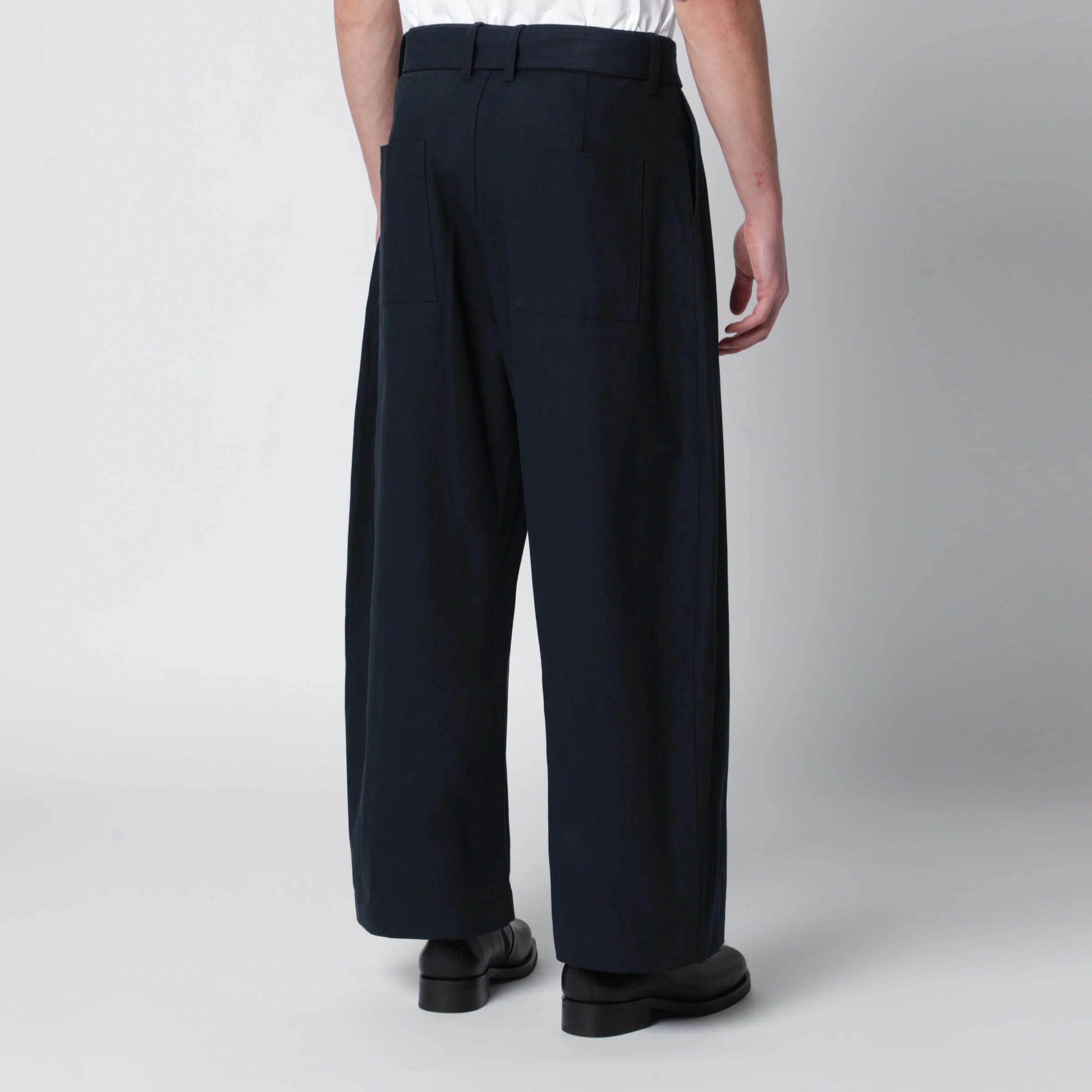 STUDIO NICHOLSON Barr trousers in indigo