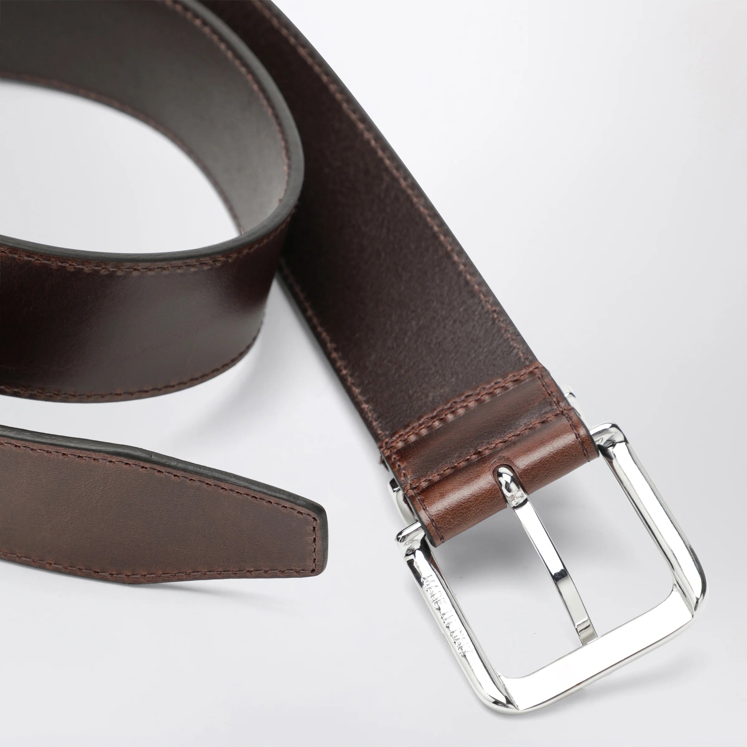 The Frankie Shop Sarno belt in brown leather with silver buckle