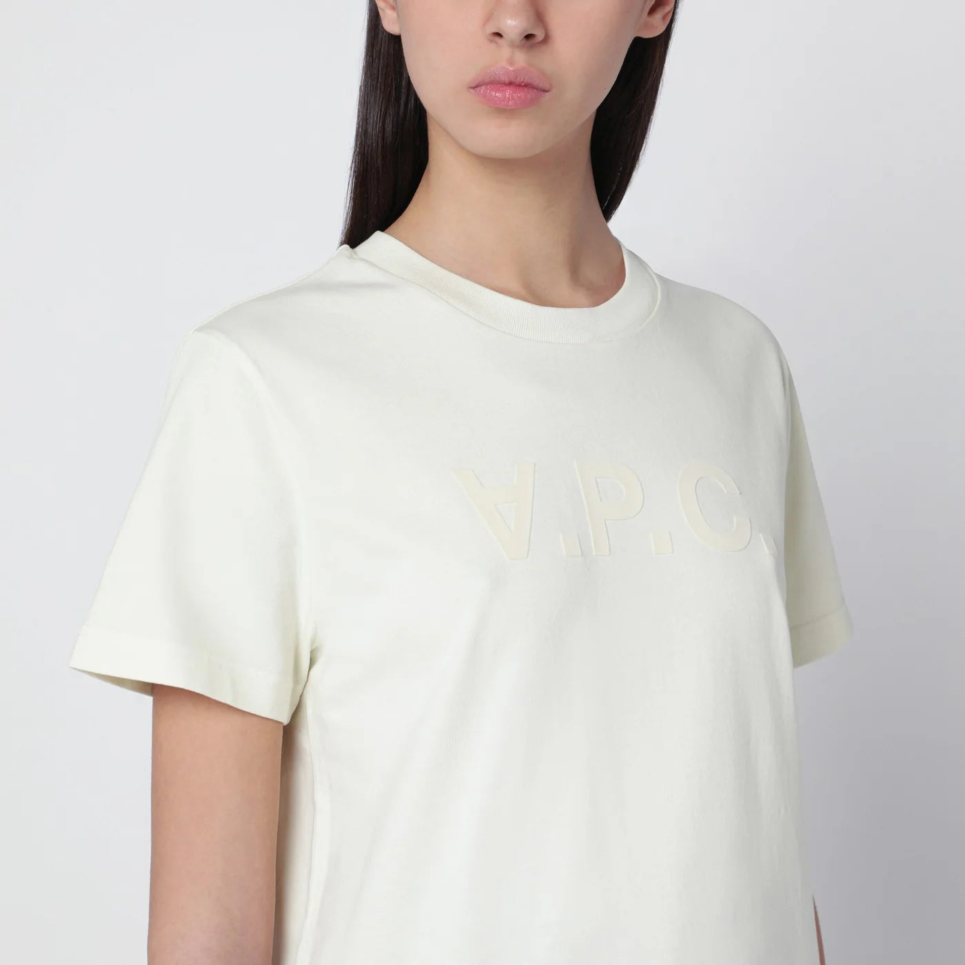 A.P.C. T-shirt with crew neck in ecru with logo