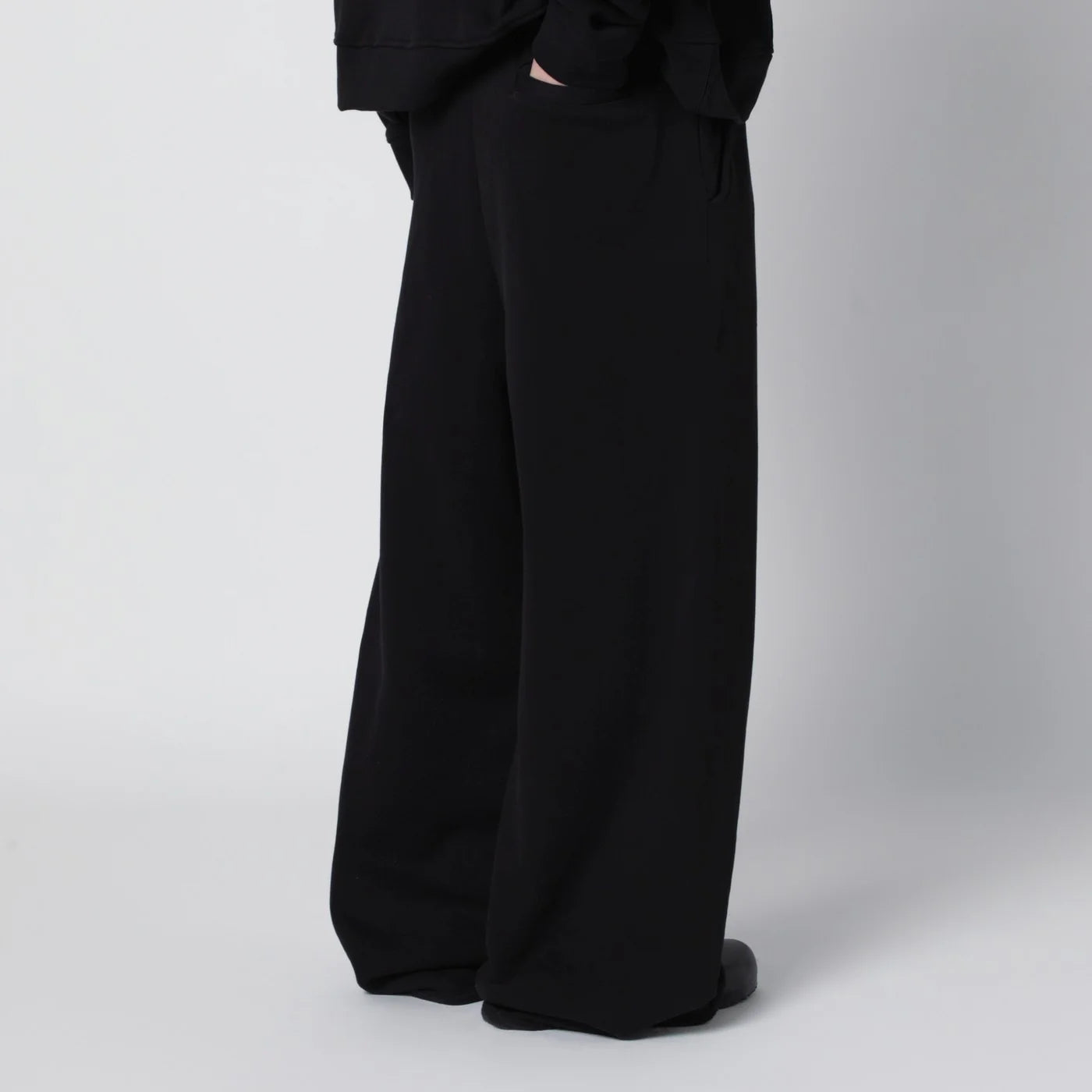 Entire Studios Black wide-leg cotton jogging trousers