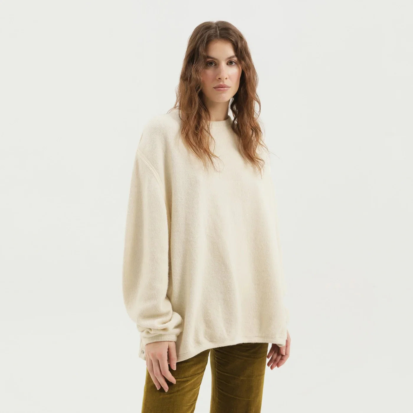 1989 STUDIO White ribbed sweater with slits
