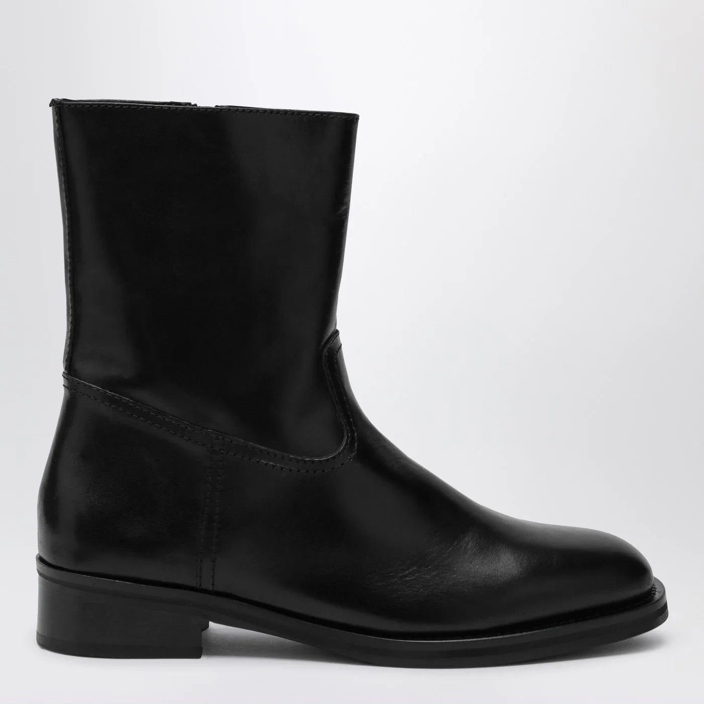 Jude Daryl ankle boots in black leather
