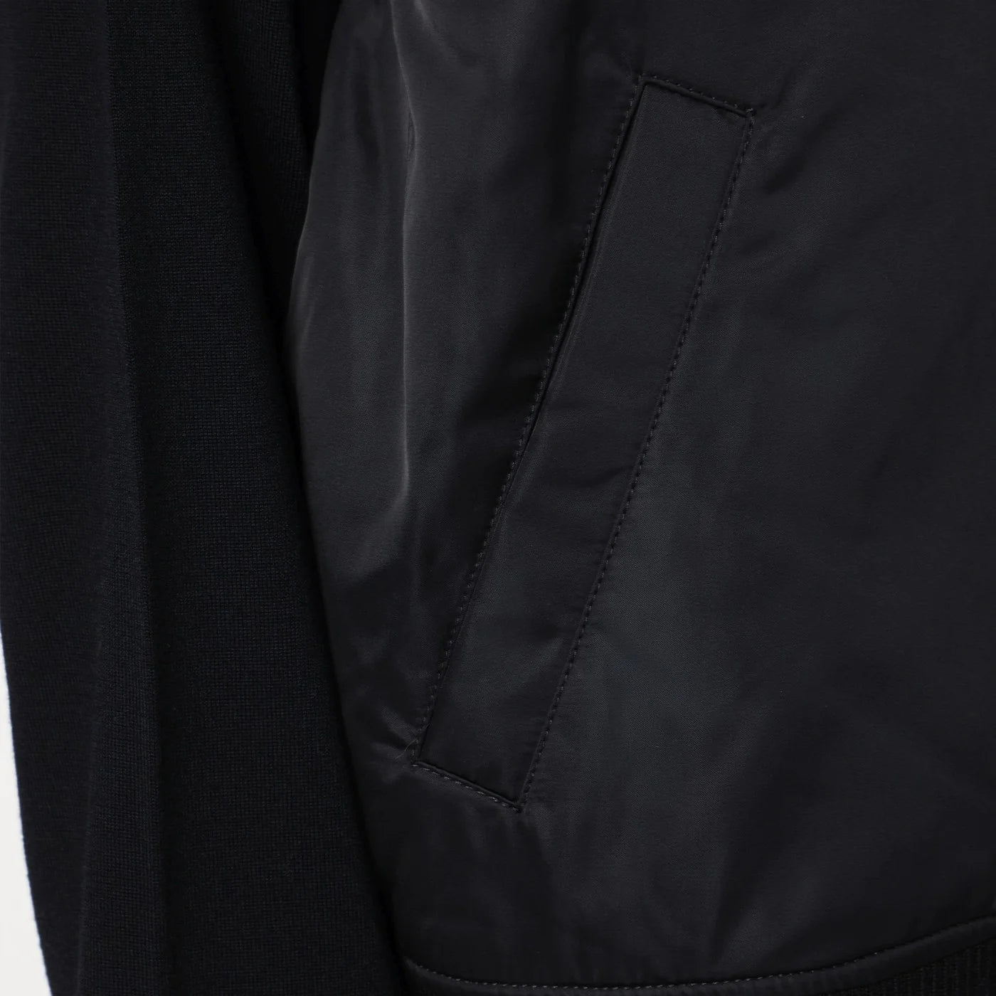 IVY OAK Jamila gilet-jacket in black