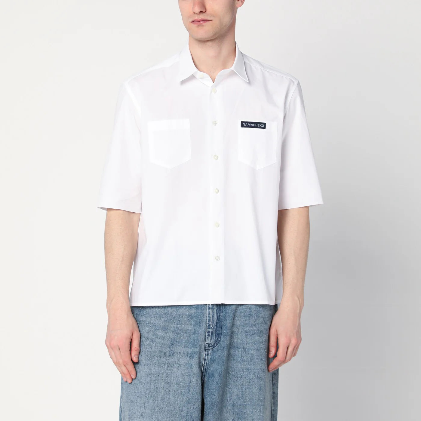 NAMACHEKO White shirt with logo patch