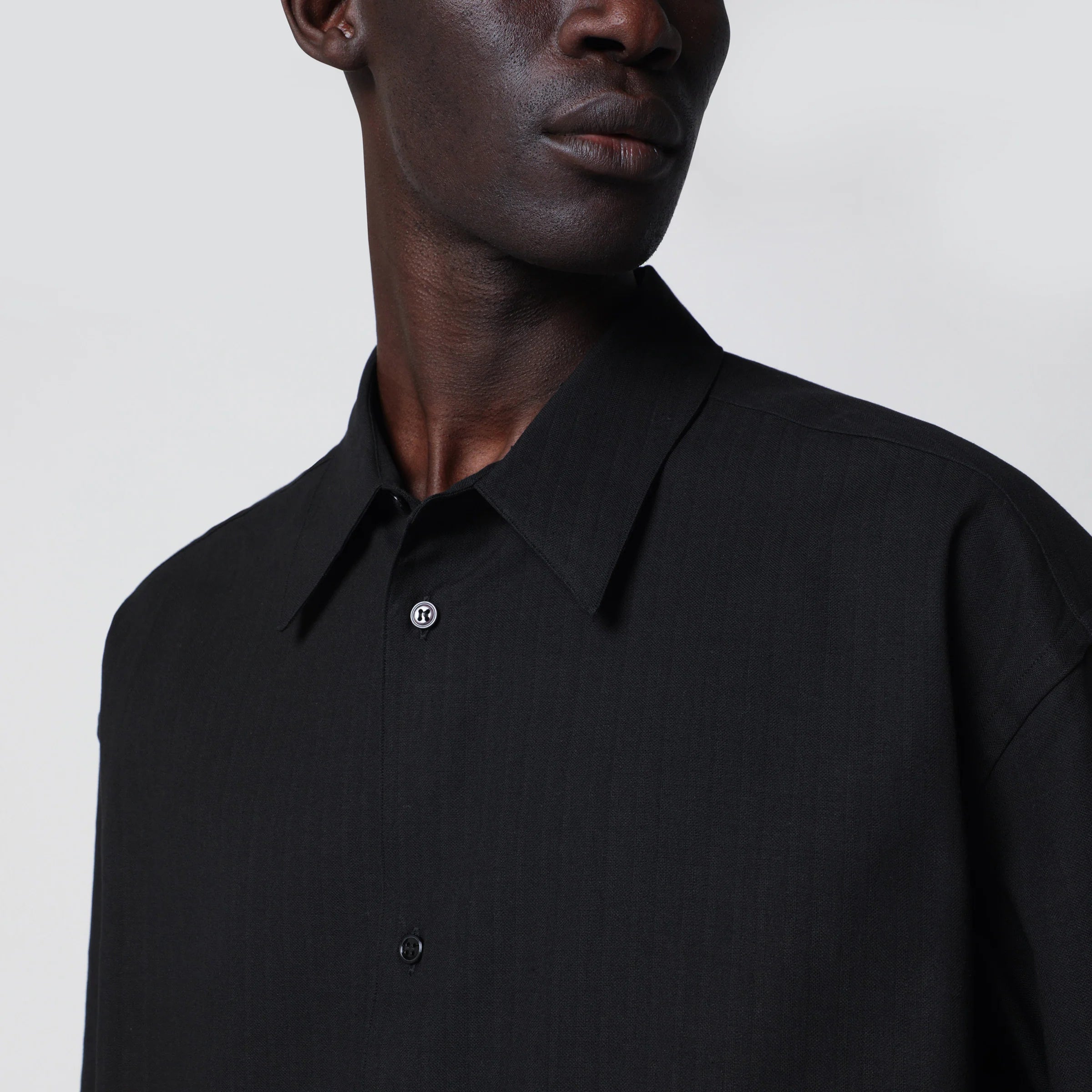 STUDIO NICHOLSON Black cotton and linen shirt