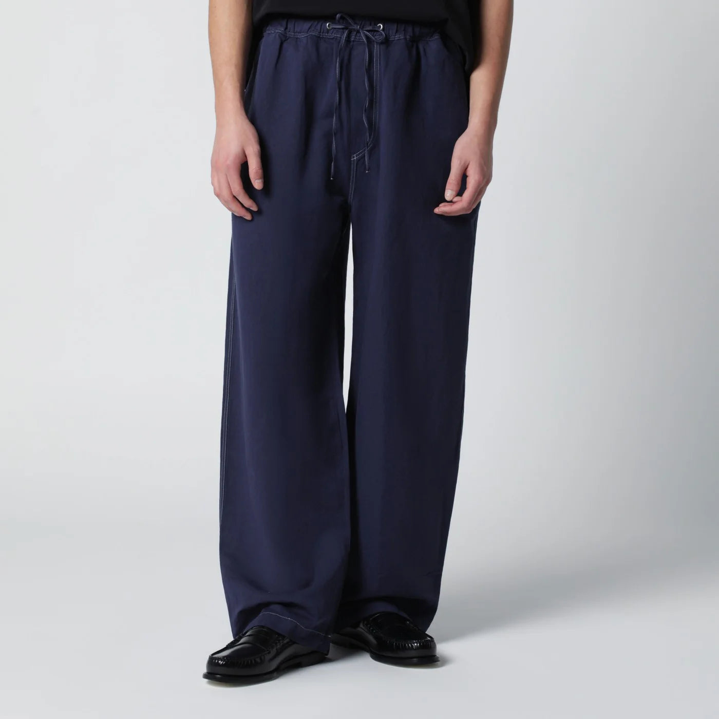 STUDIO NICHOLSON Sonny trousers indigo blue in cotton and linen