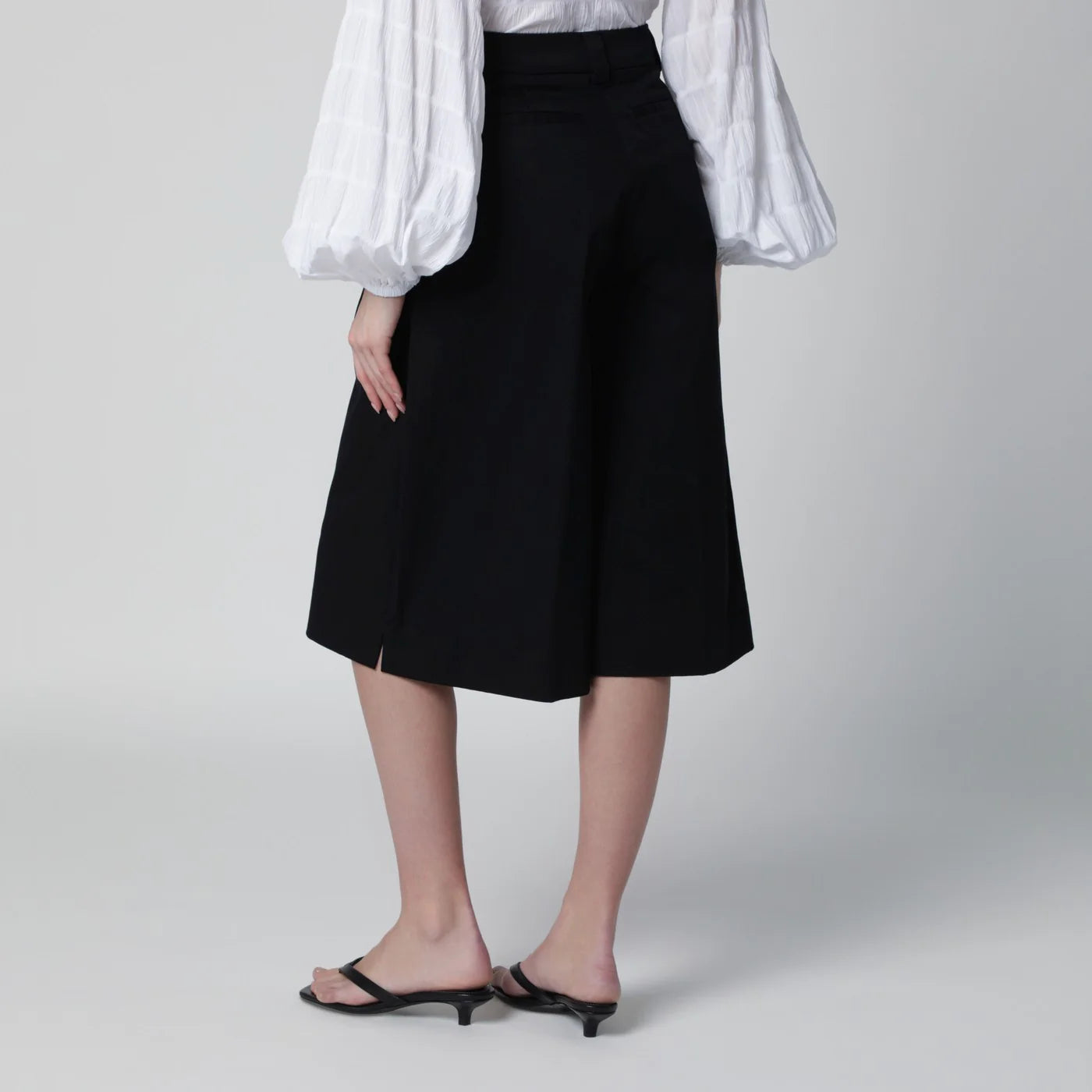 TheLatest Black cotton Dakota bermuda shorts