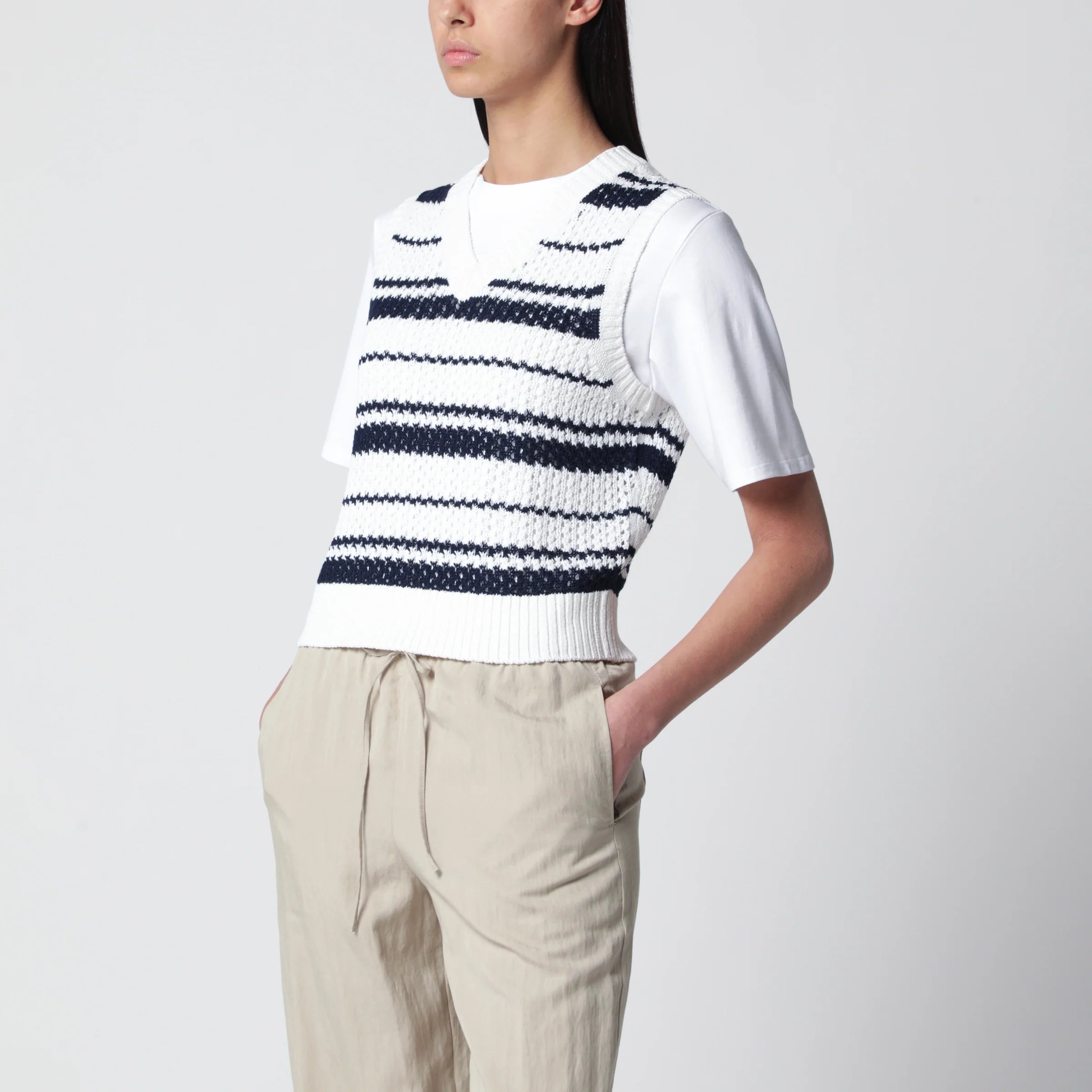 Dunst White/navy blue striped crochet-effect vest