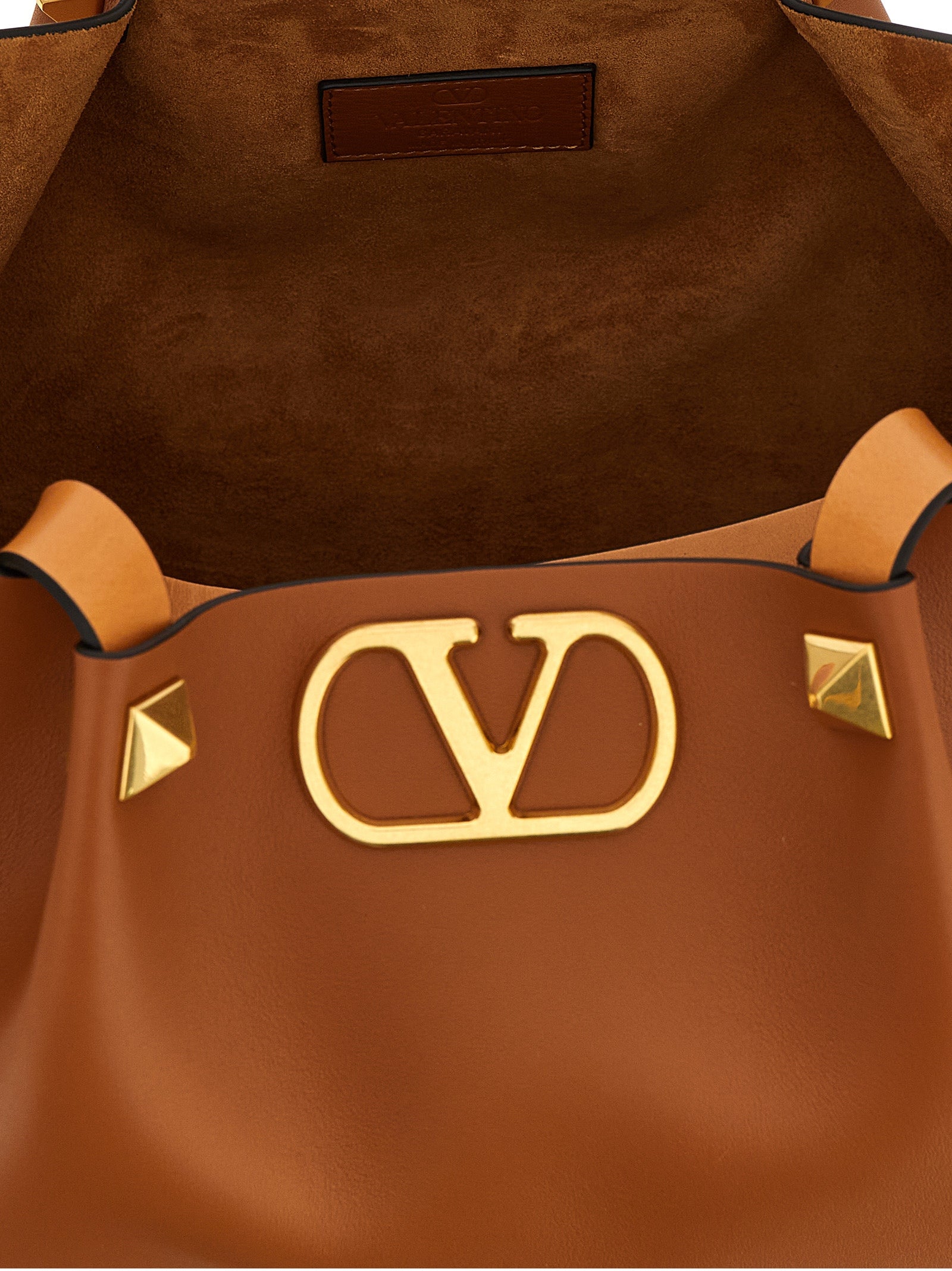Shopping Valentino Garavani Vlogo Signature Medium