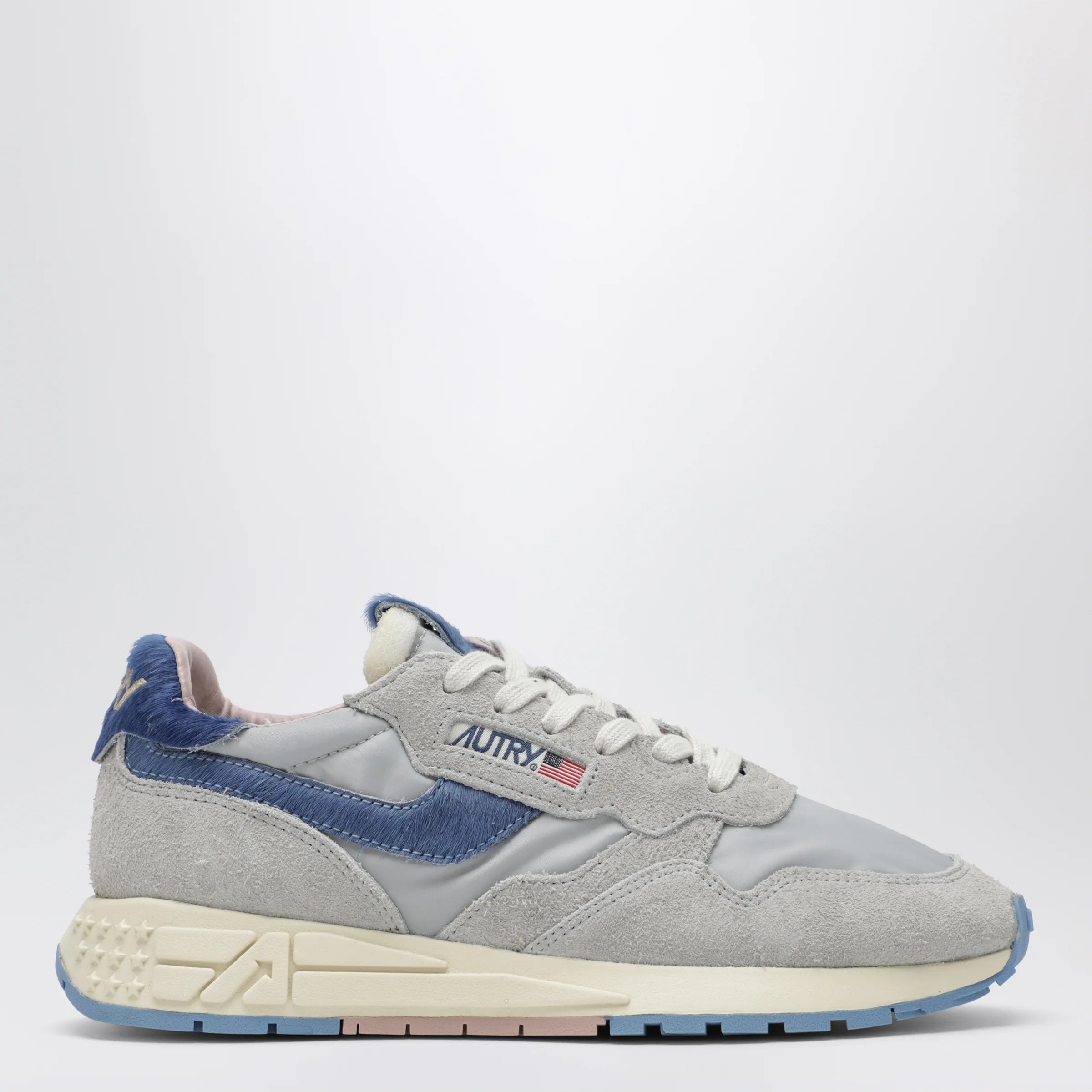 AUTRY Reelwind Low grey sneakers with light blue pony hair insert